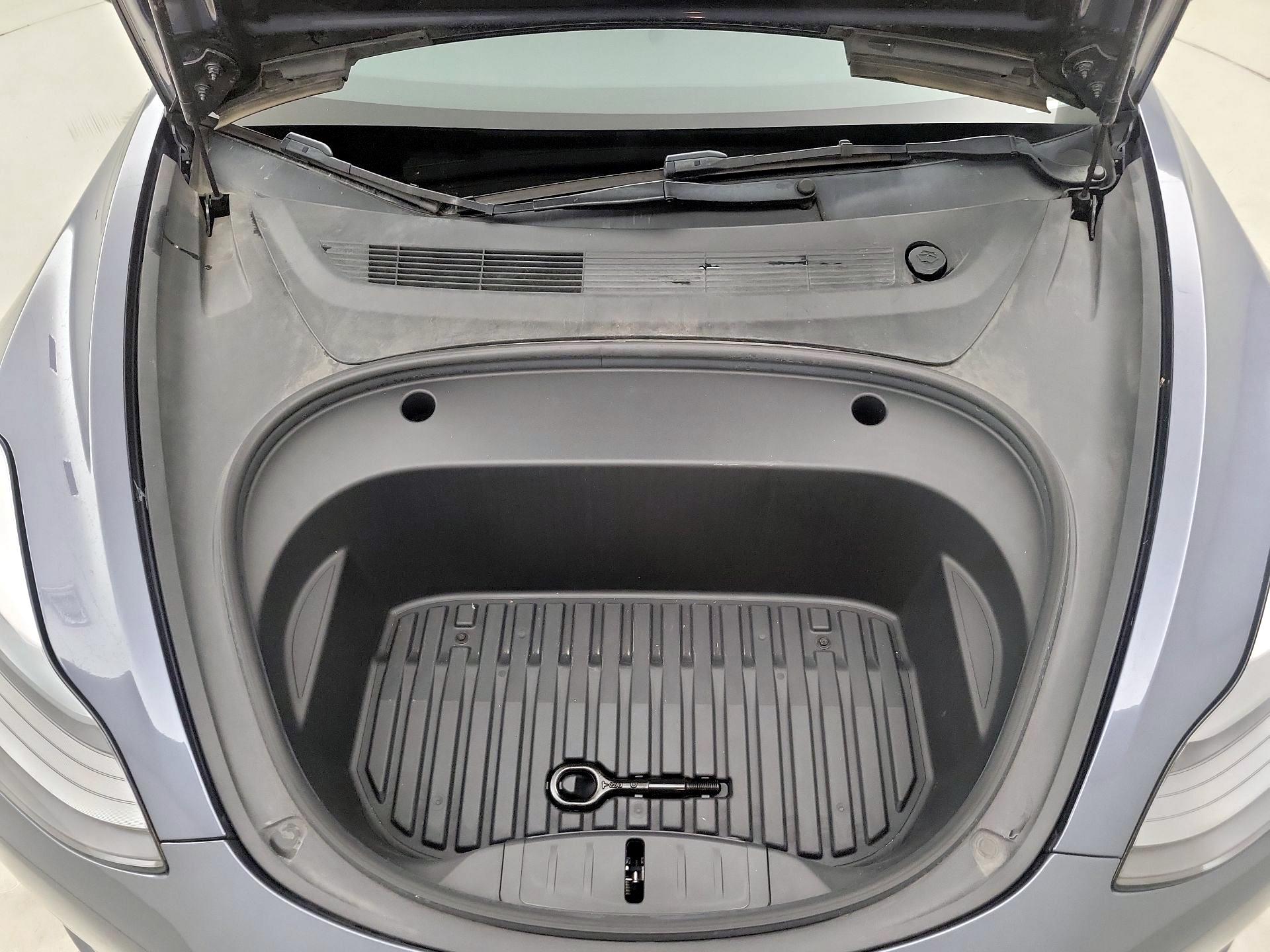 Thumbnail: 2022 Tesla Model 3 - 20