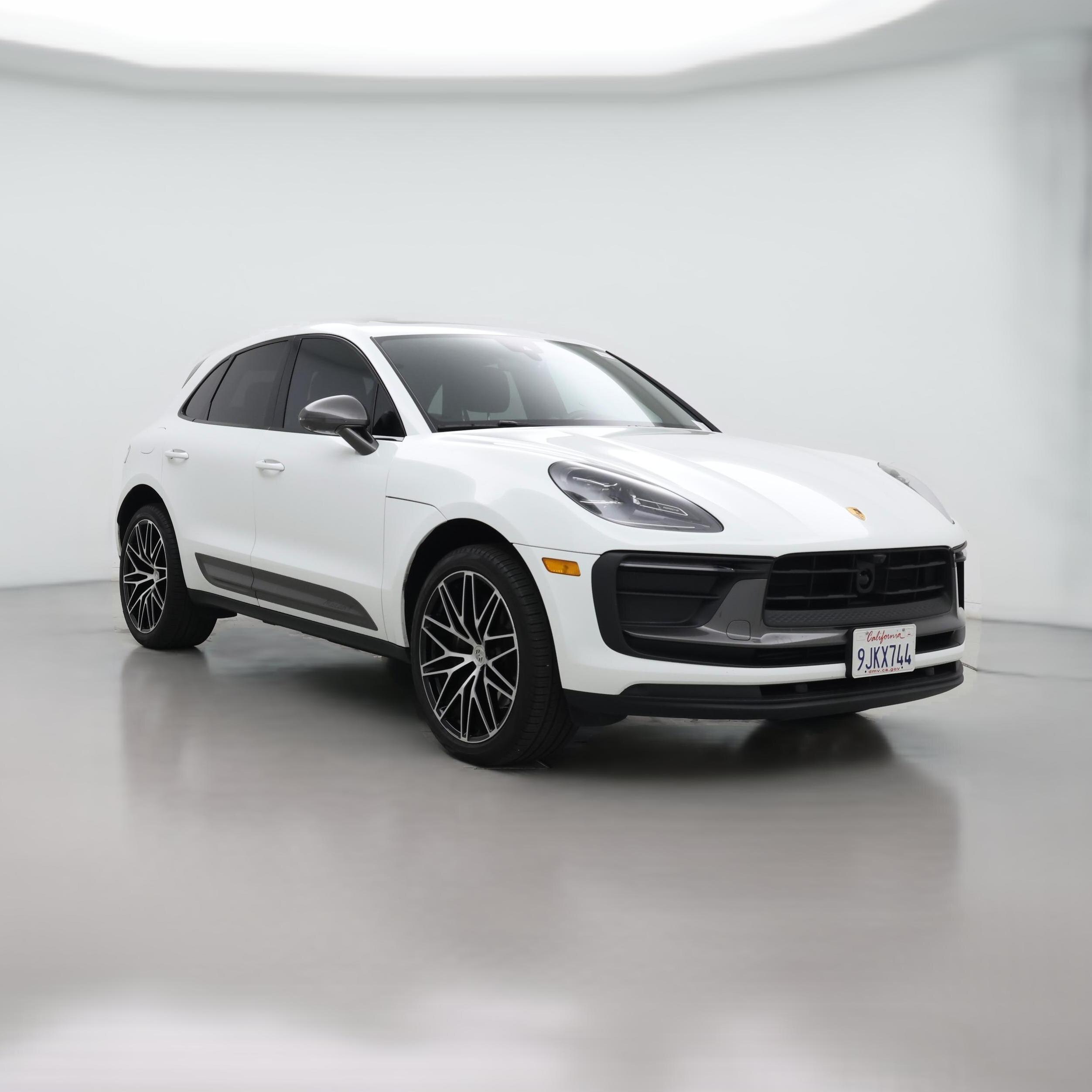 Thumbnail: 2023 Porsche Macan - 1