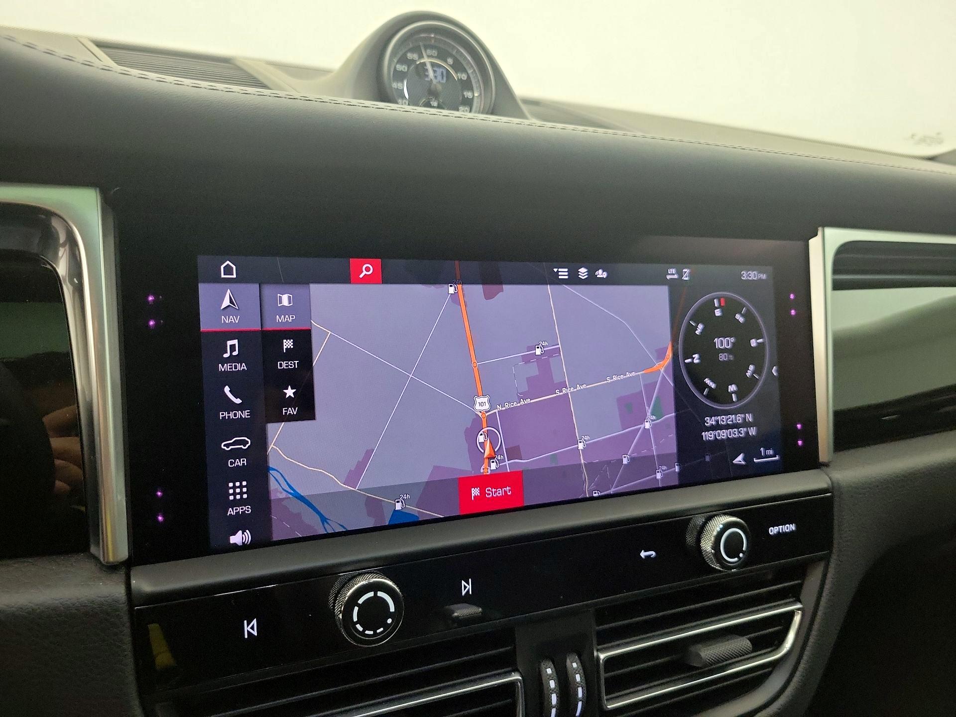 Thumbnail: 2023 Porsche Macan - 14