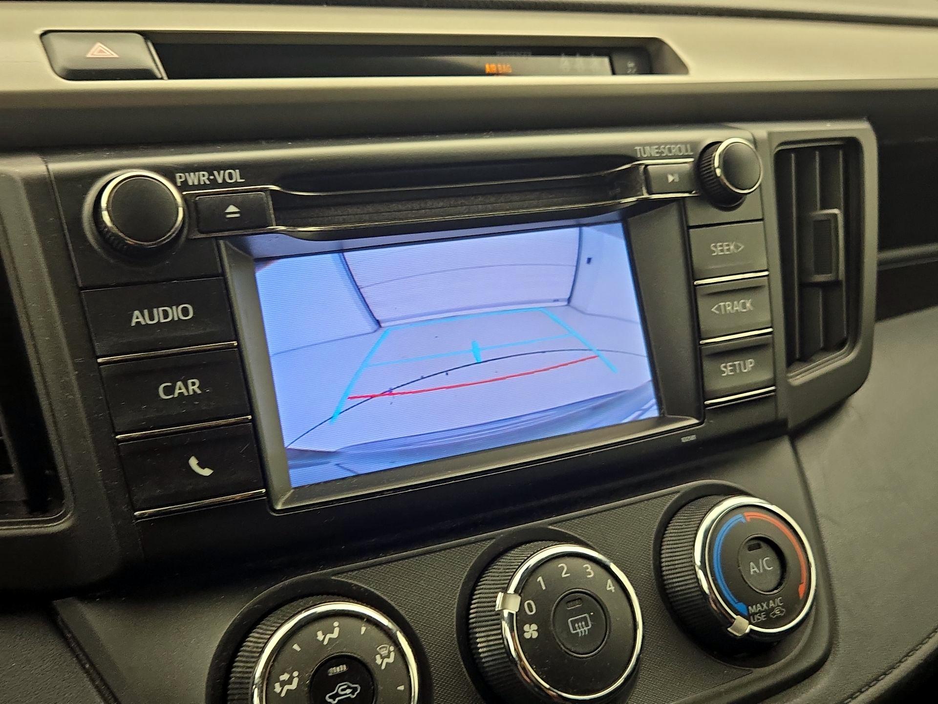 Thumbnail: 2018 Toyota RAV4 - 14