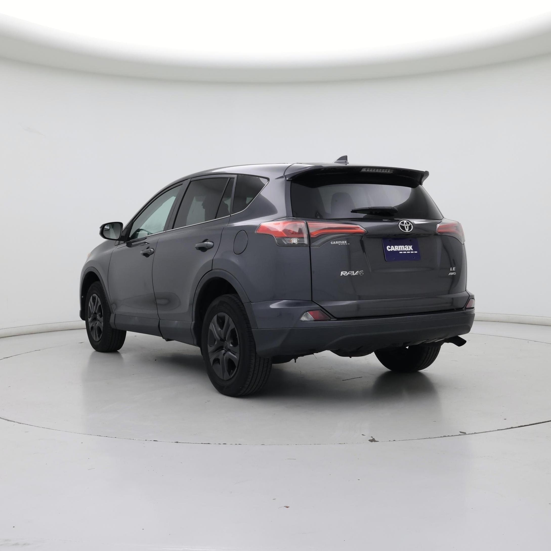 Thumbnail: 2018 Toyota RAV4 - 2