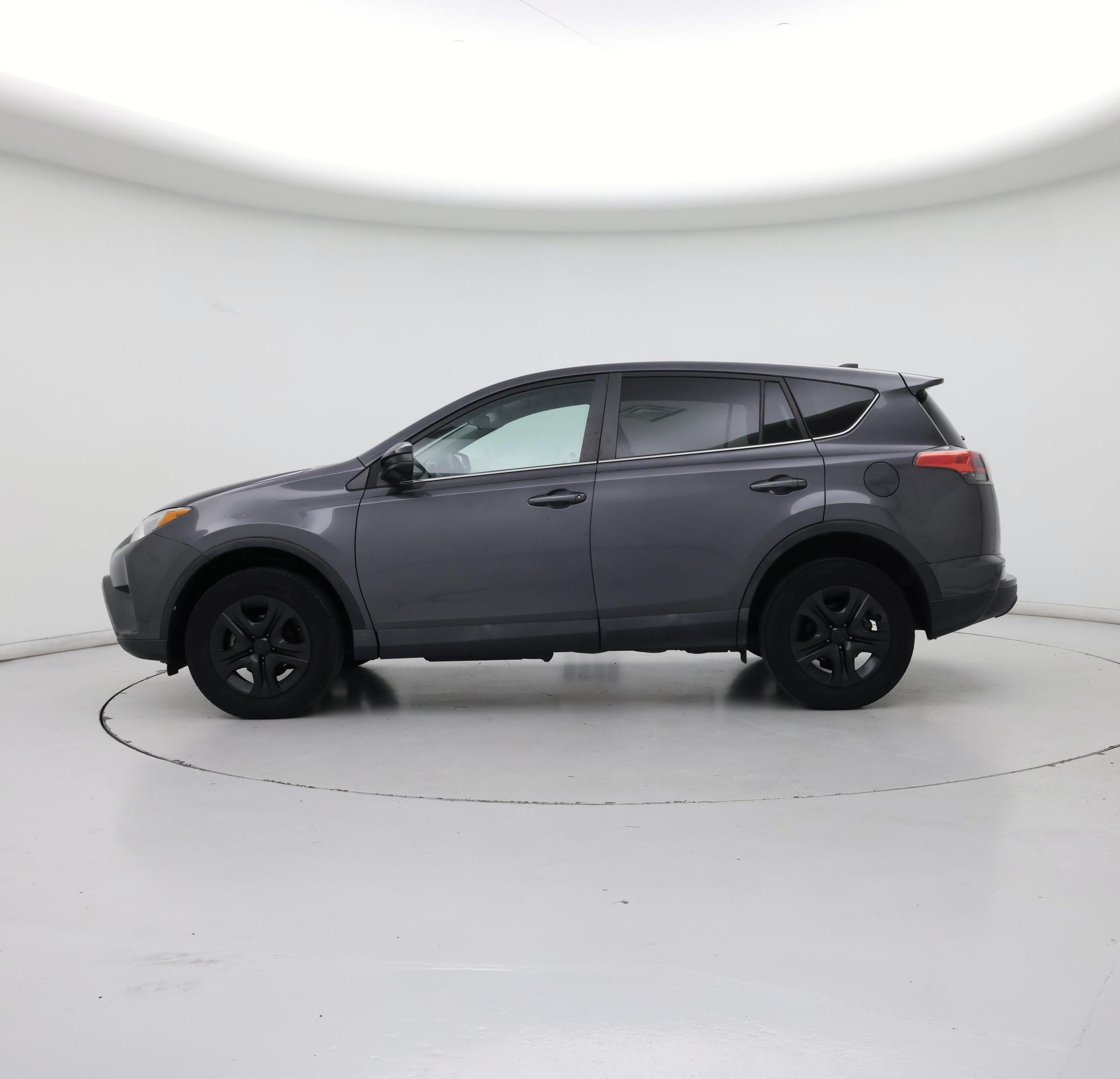Thumbnail: 2018 Toyota RAV4 - 3