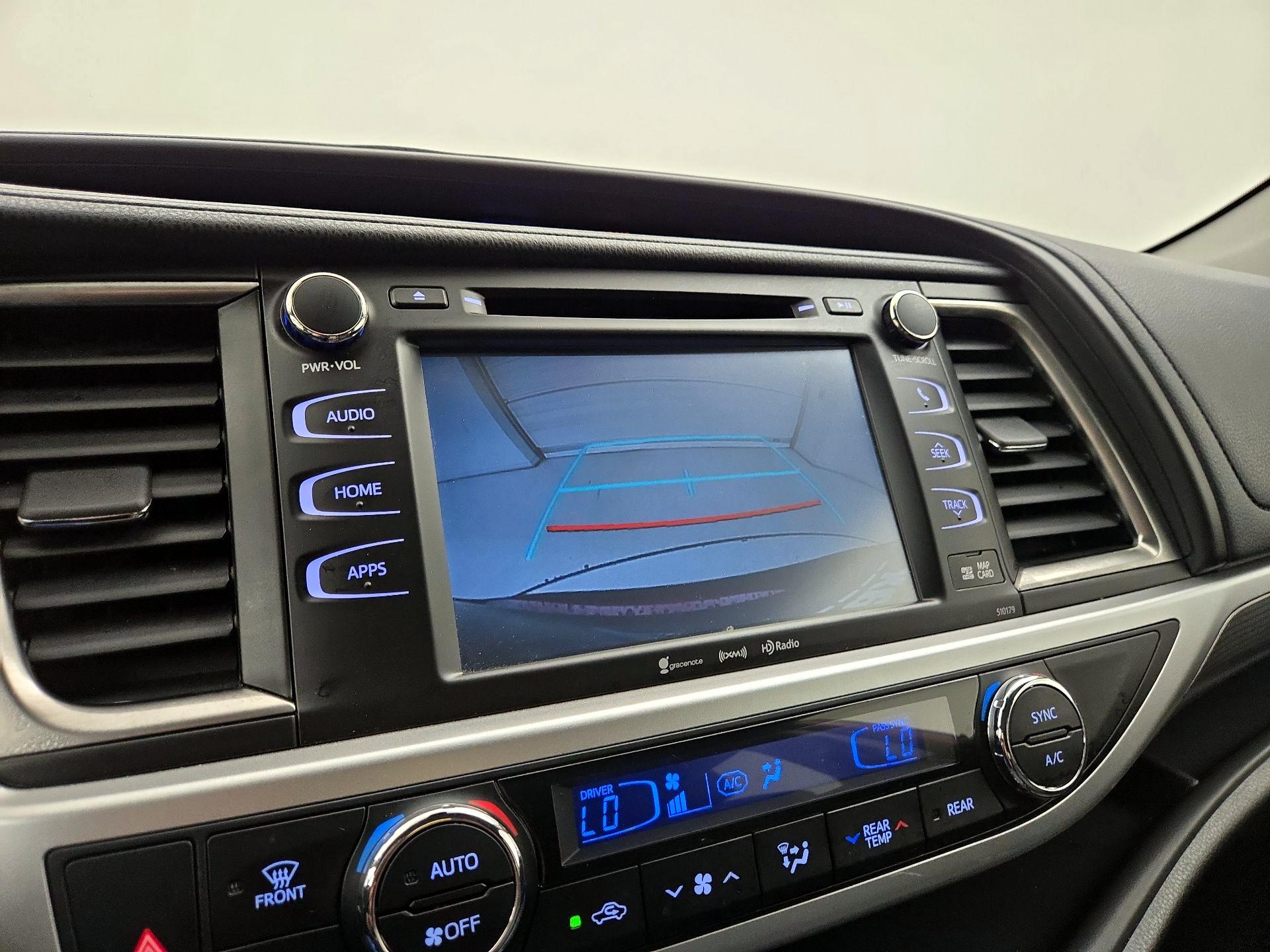 Thumbnail: 2018 Toyota Highlander - 15
