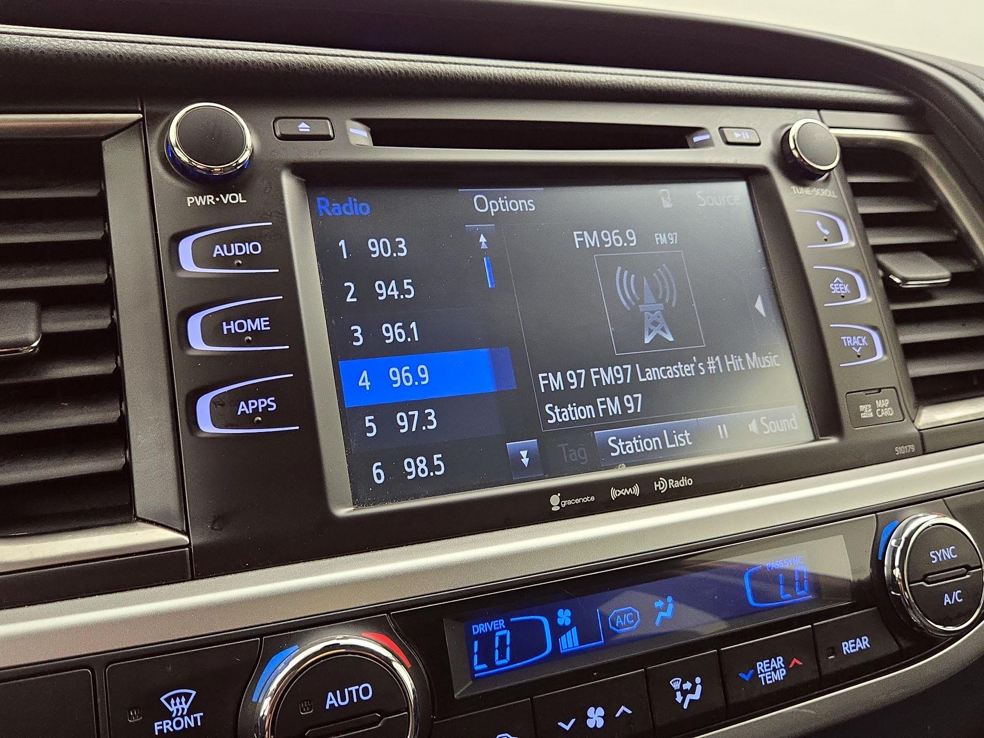 Thumbnail: 2018 Toyota Highlander - 16