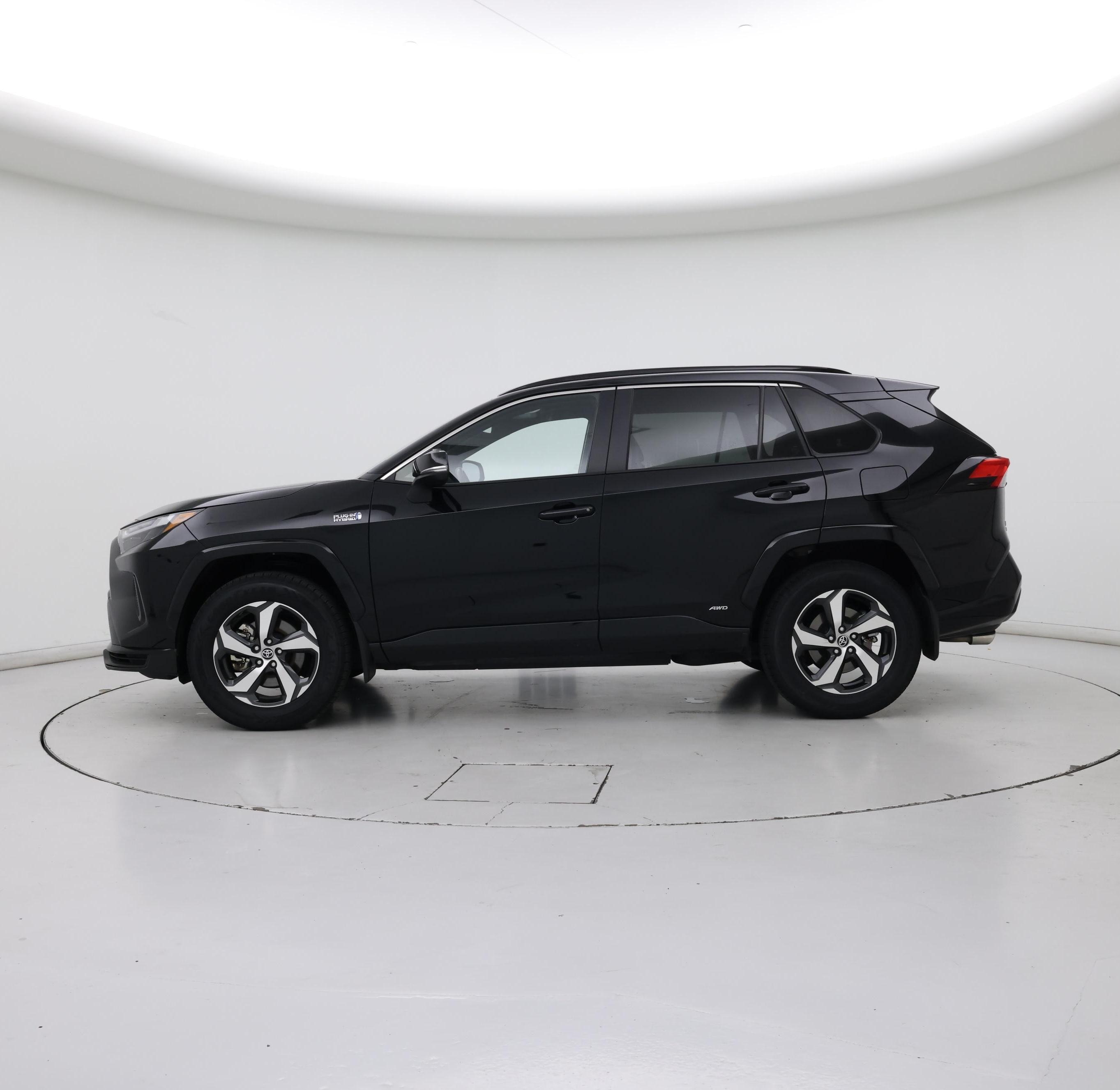 Thumbnail: 2022 Toyota RAV4 - 3