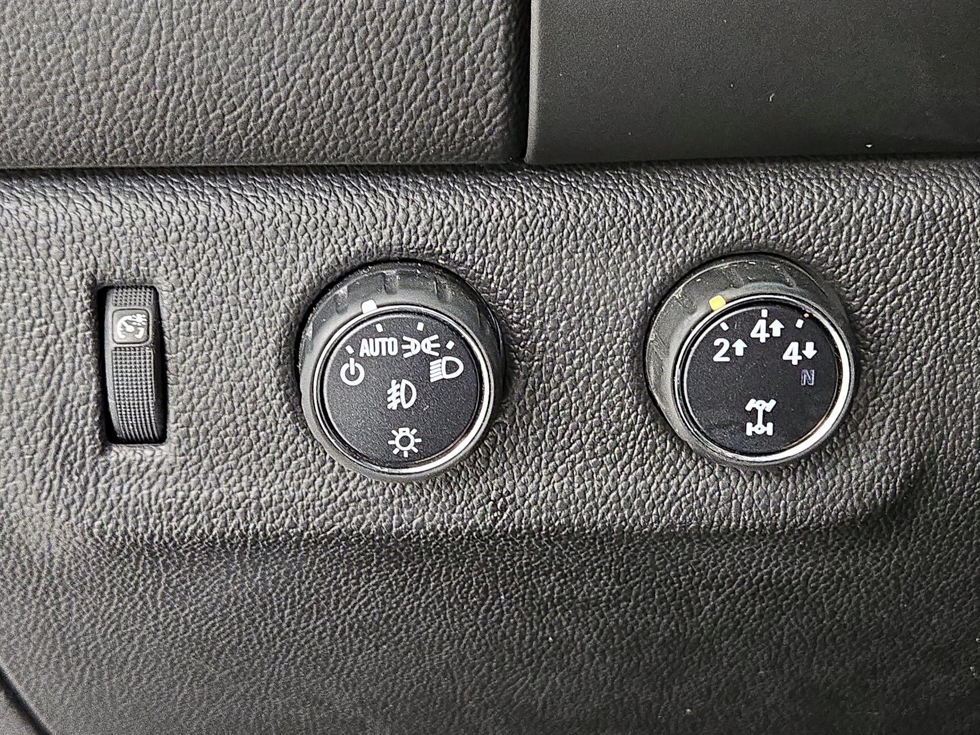 Thumbnail: 2015 Chevrolet Colorado - 13