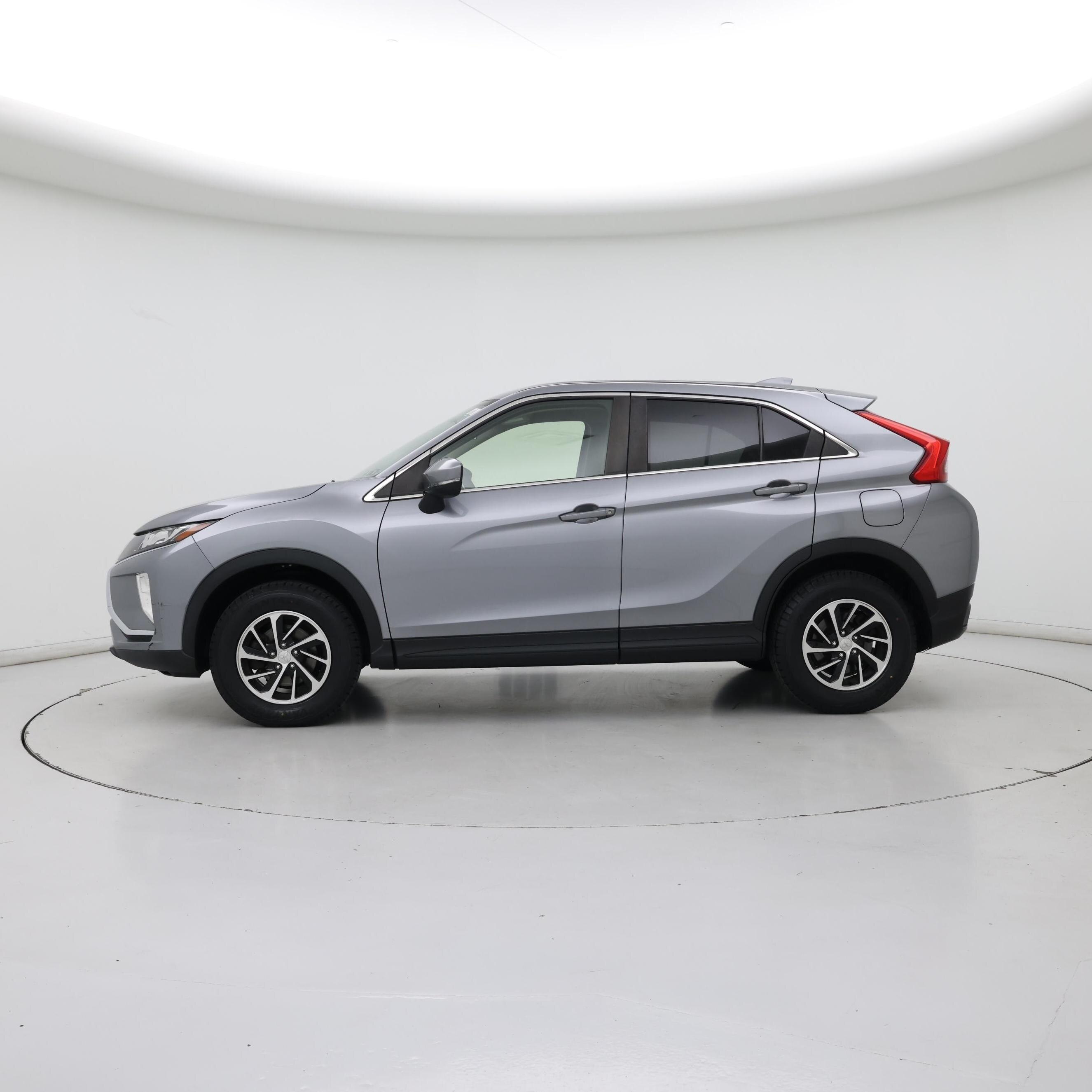 Thumbnail: 2020 Mitsubishi Eclipse Cross - 3