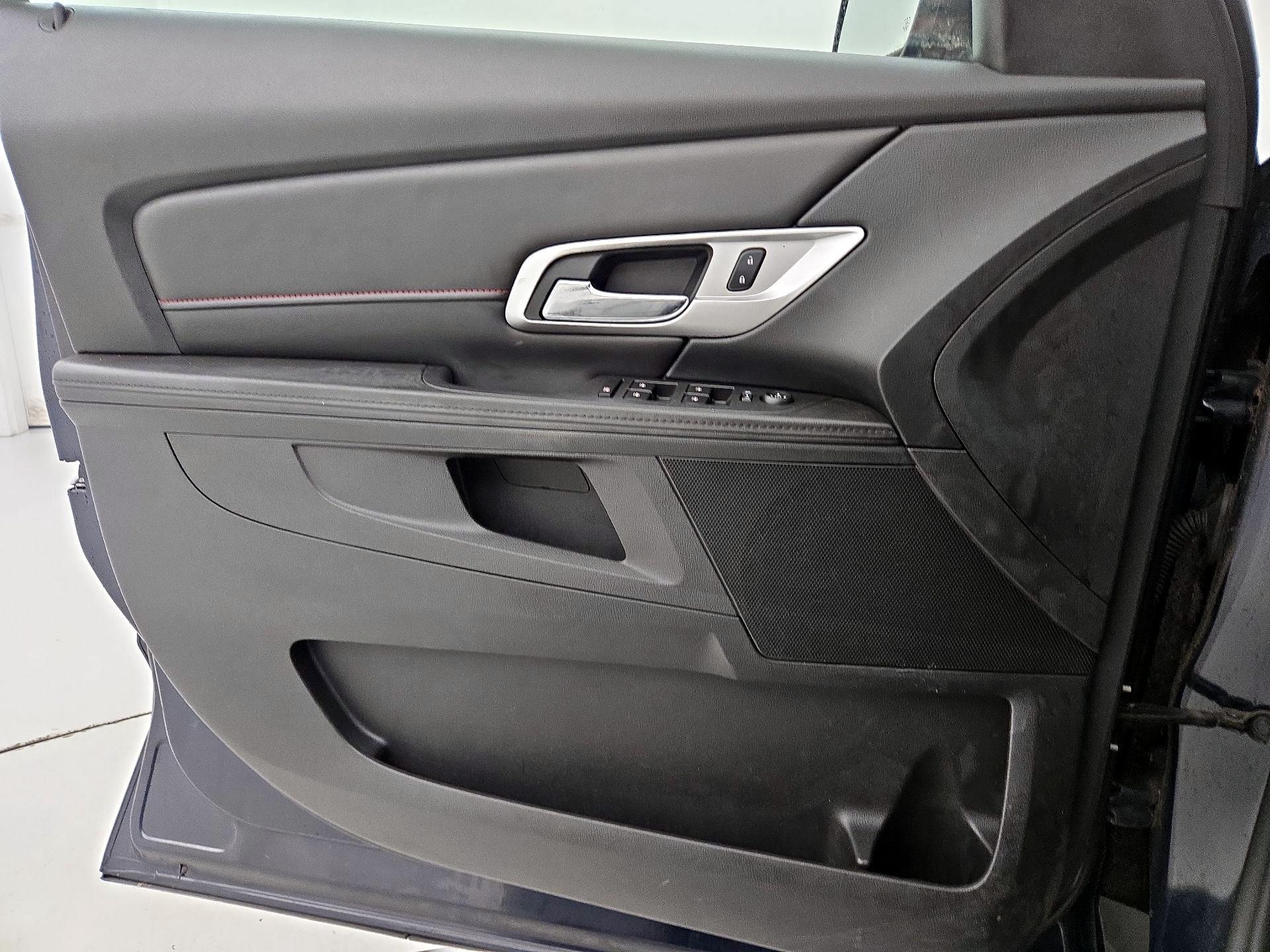 Thumbnail: 2016 GMC Terrain - 12