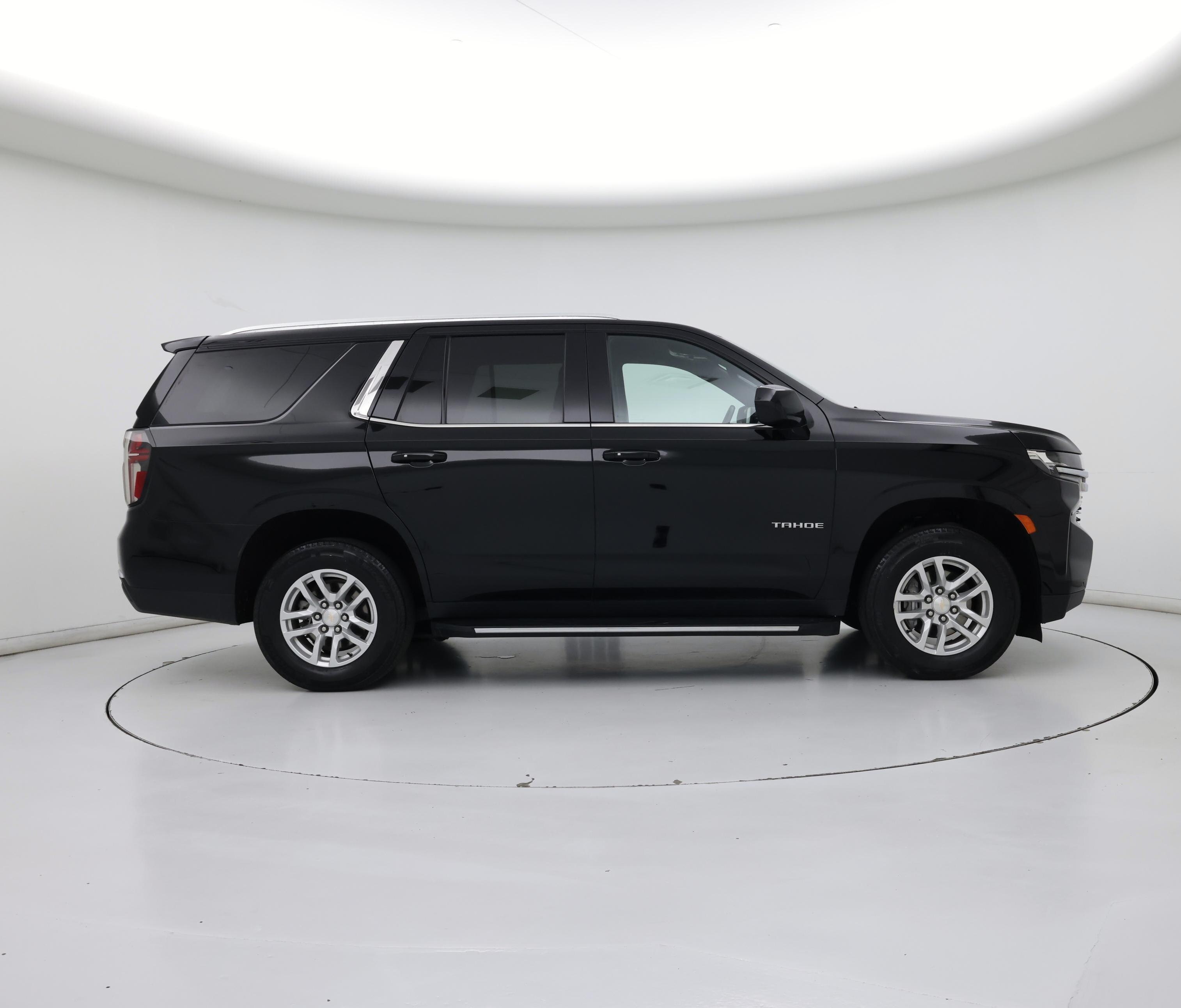 Thumbnail: 2023 Chevrolet Tahoe - 7