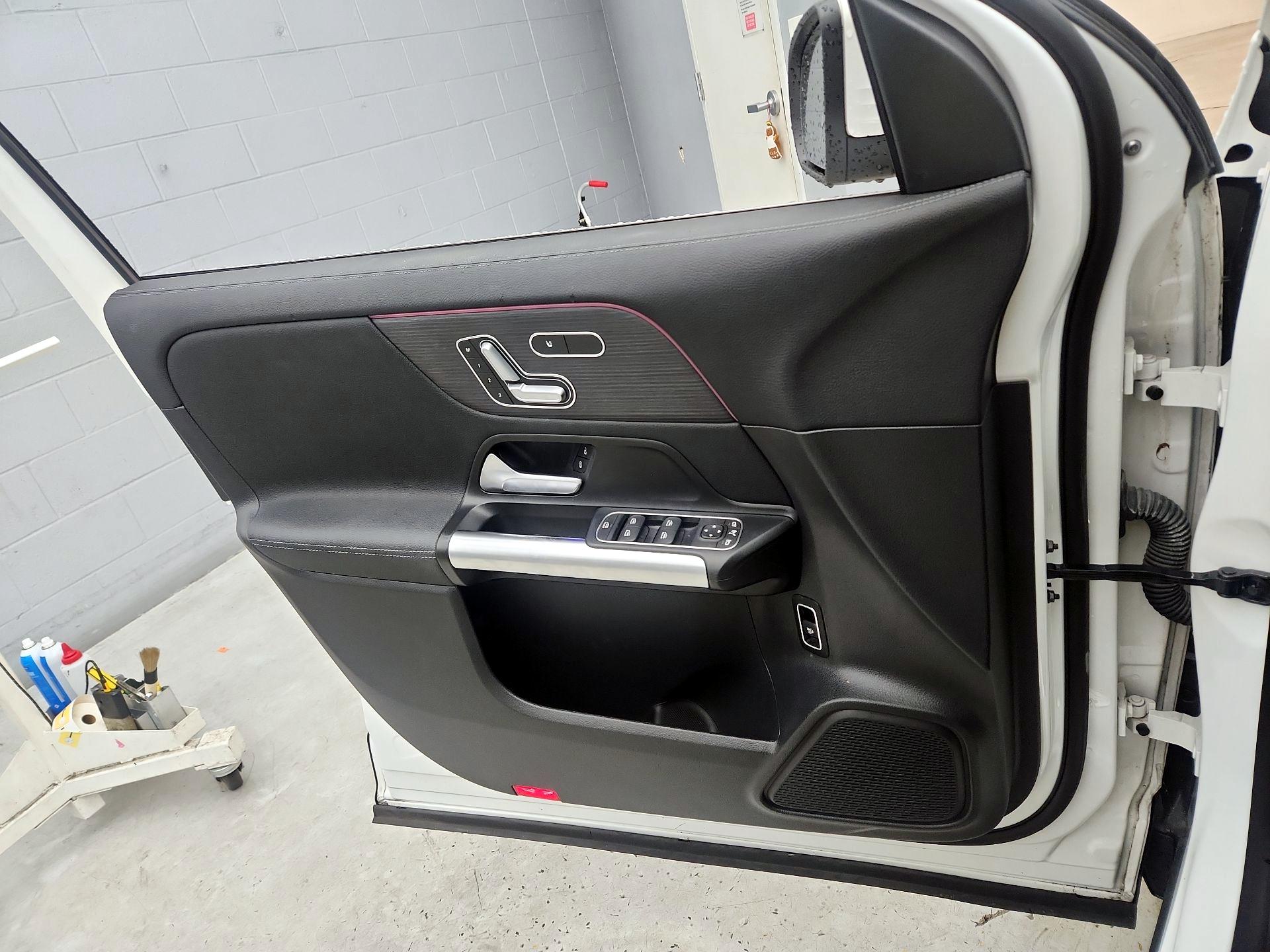 Thumbnail: 2023 Mercedes-Benz GLA - 12