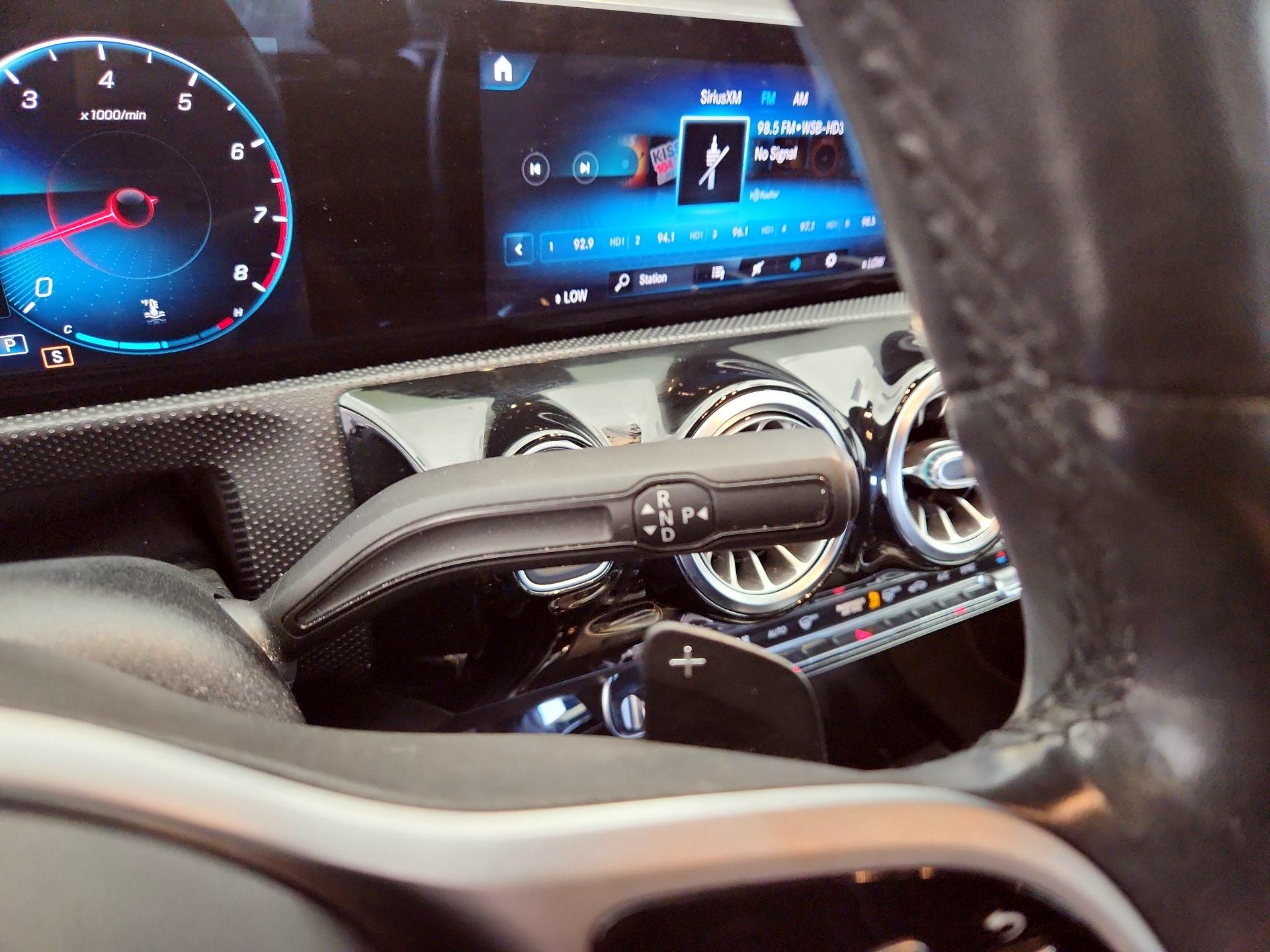 Thumbnail: 2020 Mercedes-Benz A-Class - 17