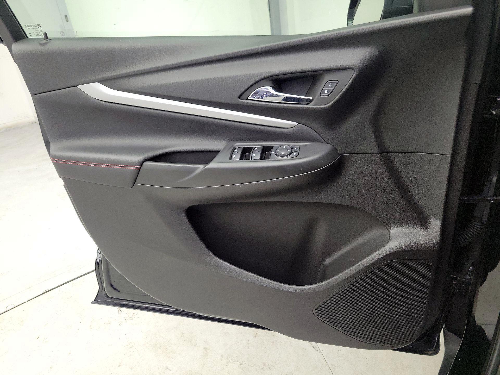 Thumbnail: 2023 Chevrolet Bolt EUV - 12