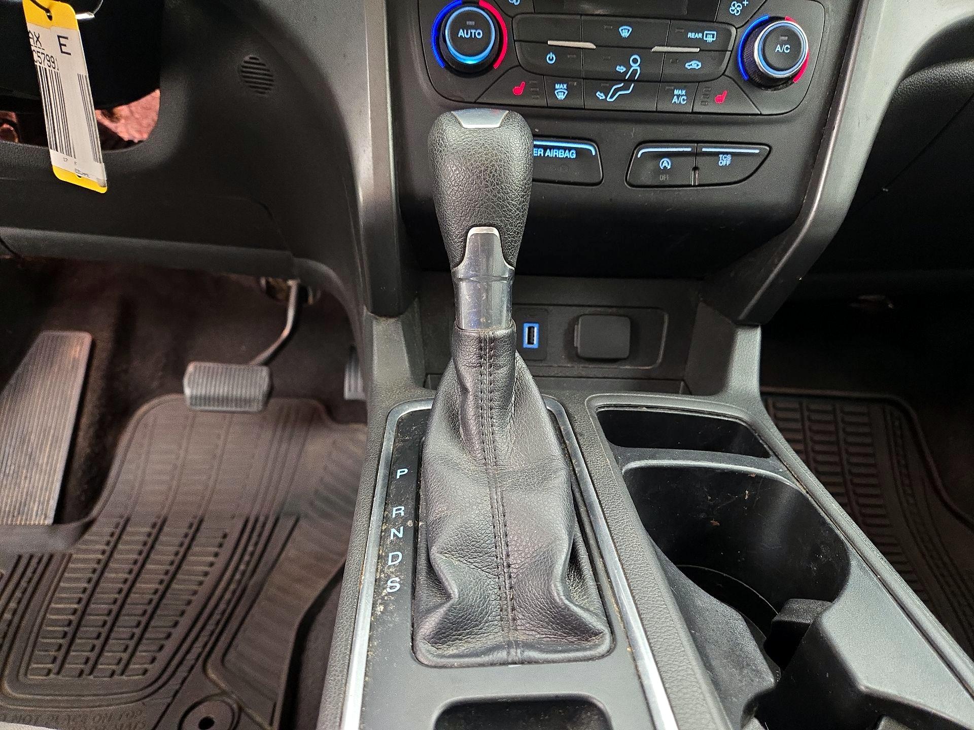 Thumbnail: 2017 Ford Escape - 18