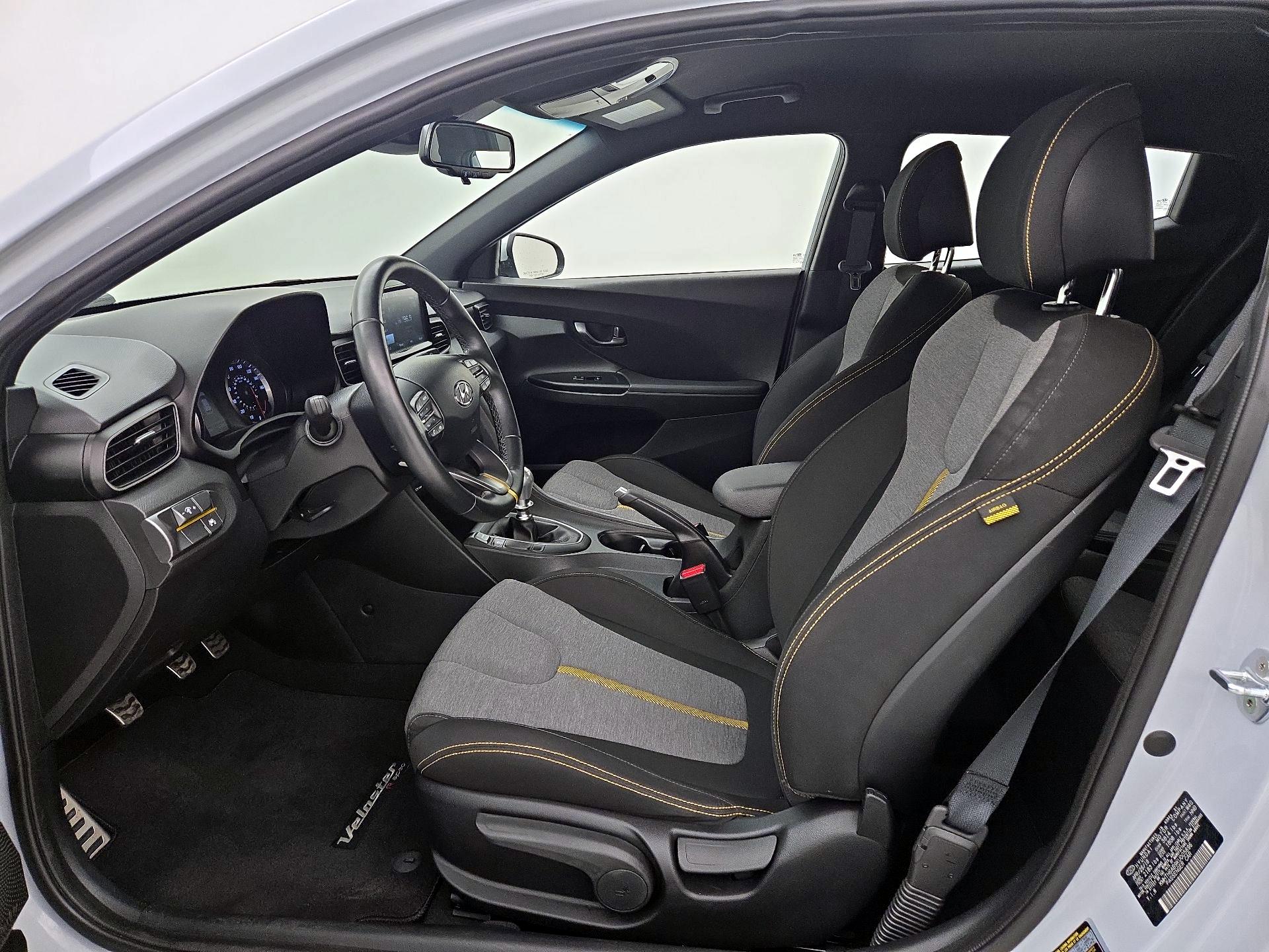 Thumbnail: 2019 Hyundai Veloster - 11