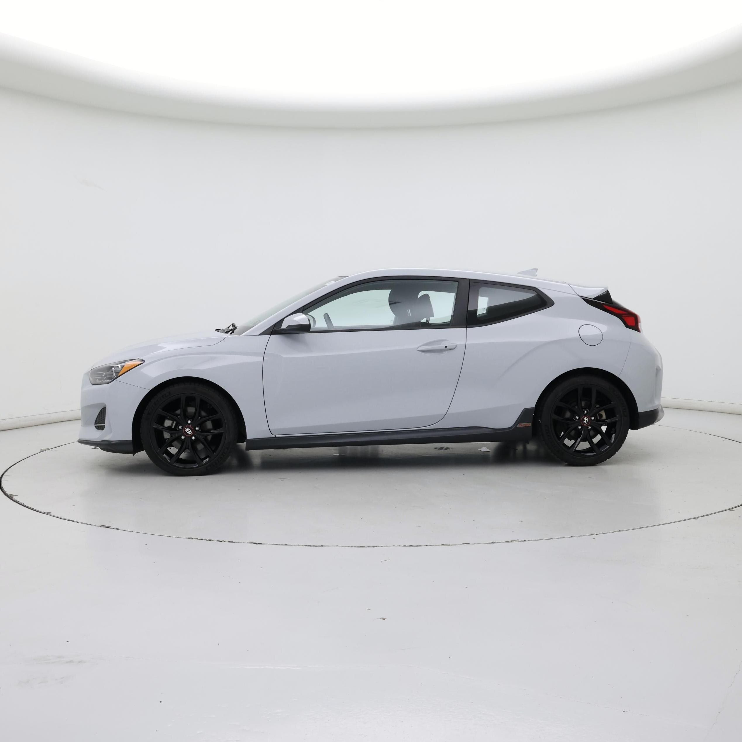 Thumbnail: 2019 Hyundai Veloster - 3