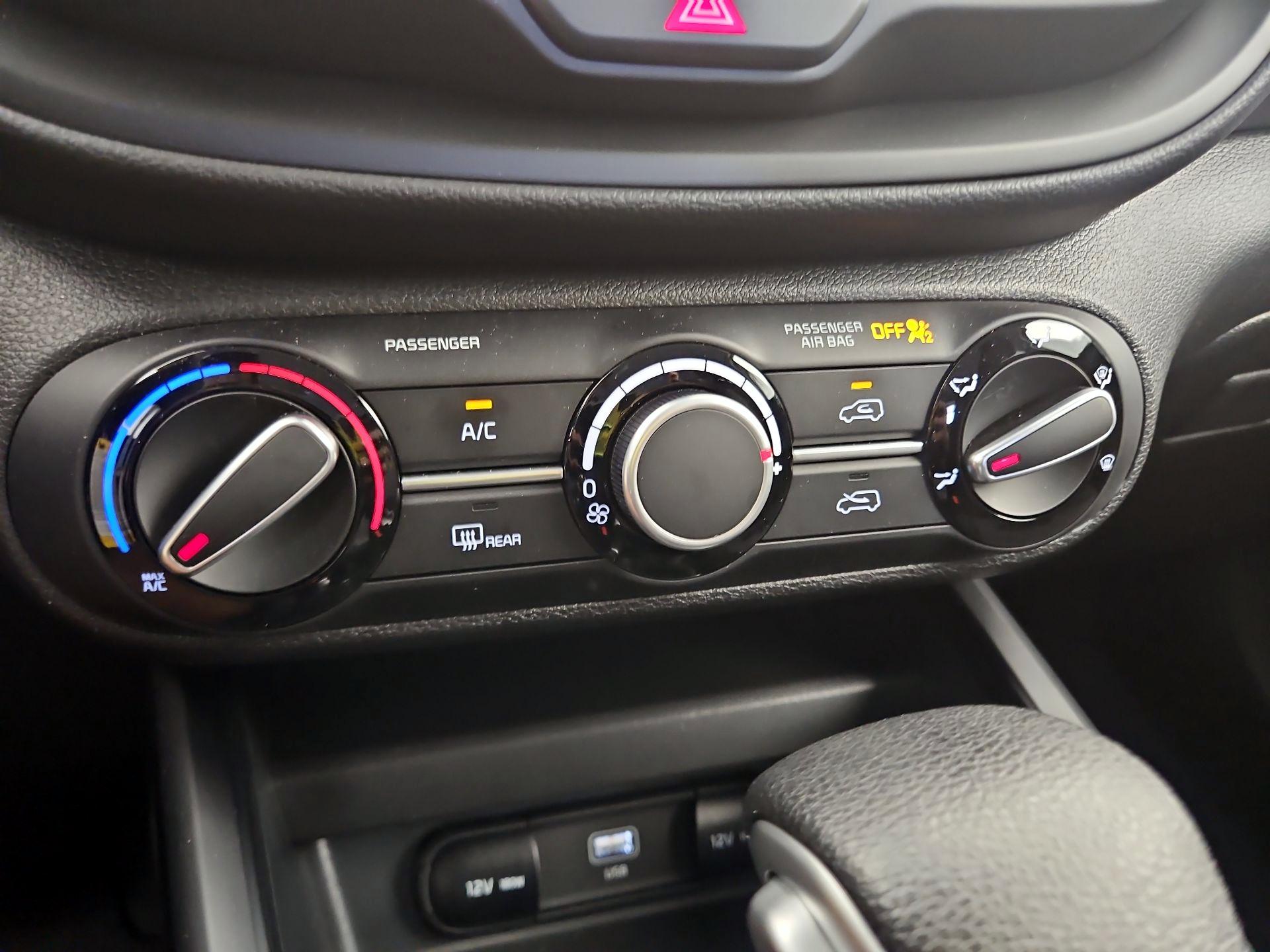 Thumbnail: 2025 Kia Soul - 16