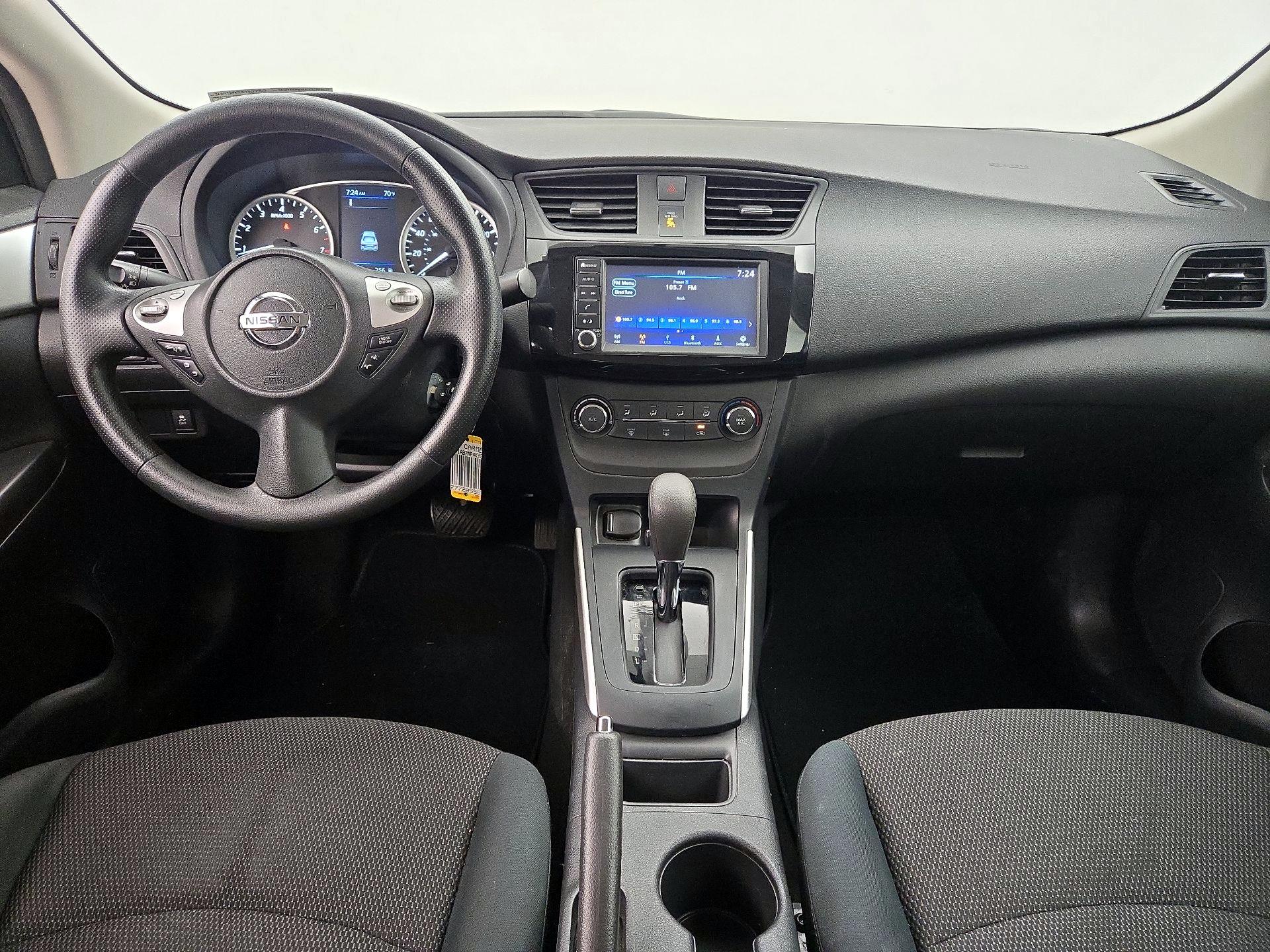 Thumbnail: 2019 Nissan Sentra - 9