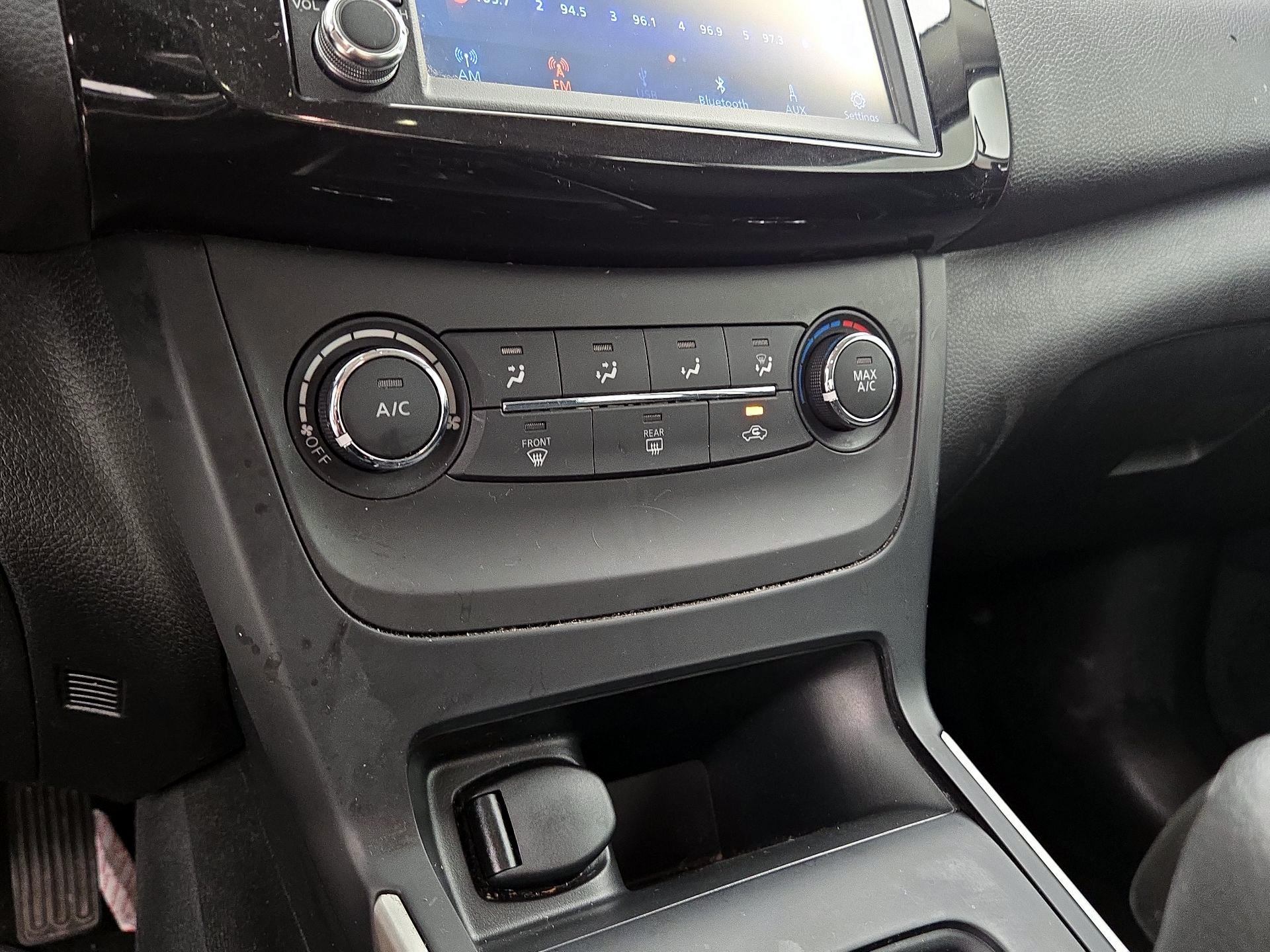Thumbnail: 2019 Nissan Sentra - 16