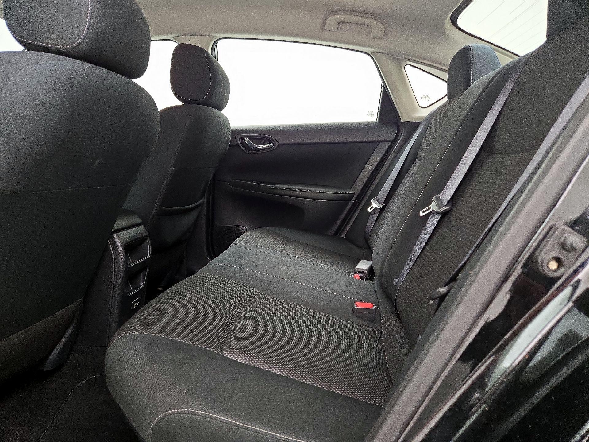 Thumbnail: 2019 Nissan Sentra - 19