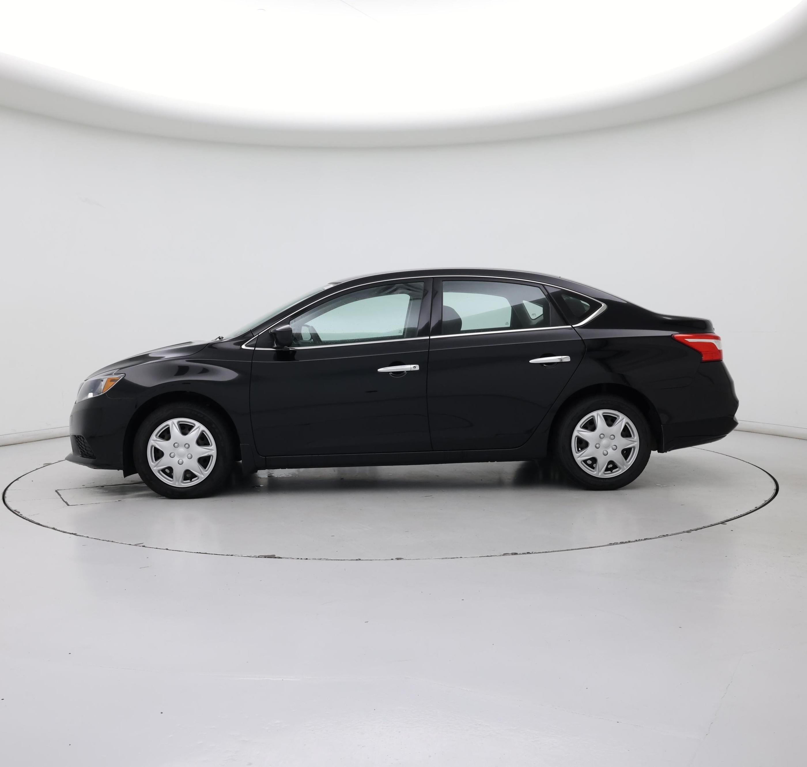 Thumbnail: 2019 Nissan Sentra - 3