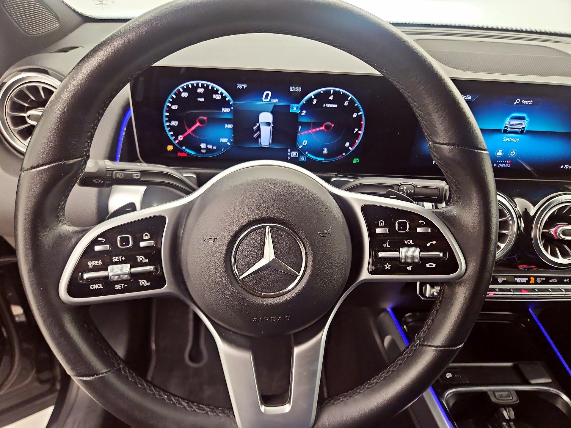 Thumbnail: 2021 Mercedes-Benz GLB - 10