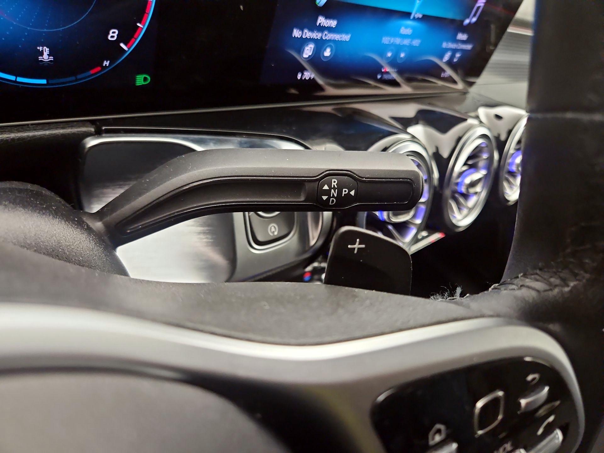 Thumbnail: 2021 Mercedes-Benz GLB - 17