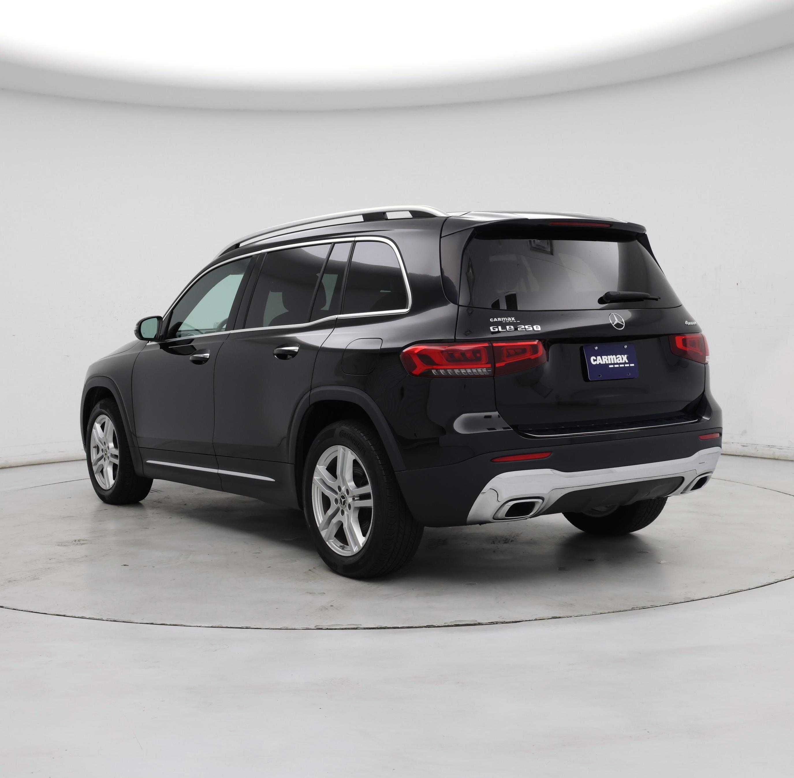 Thumbnail: 2021 Mercedes-Benz GLB - 2