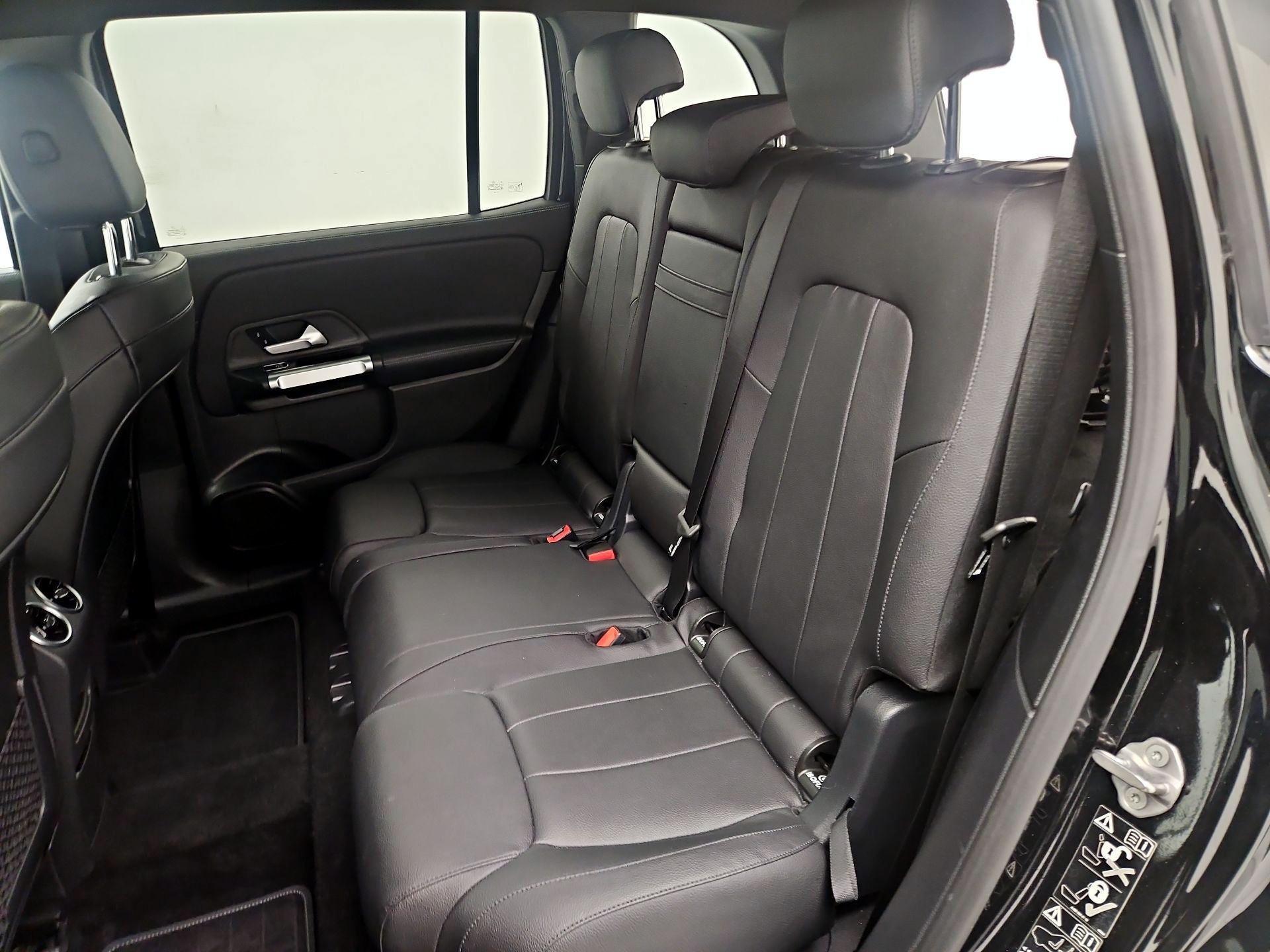 Thumbnail: 2021 Mercedes-Benz GLB - 20