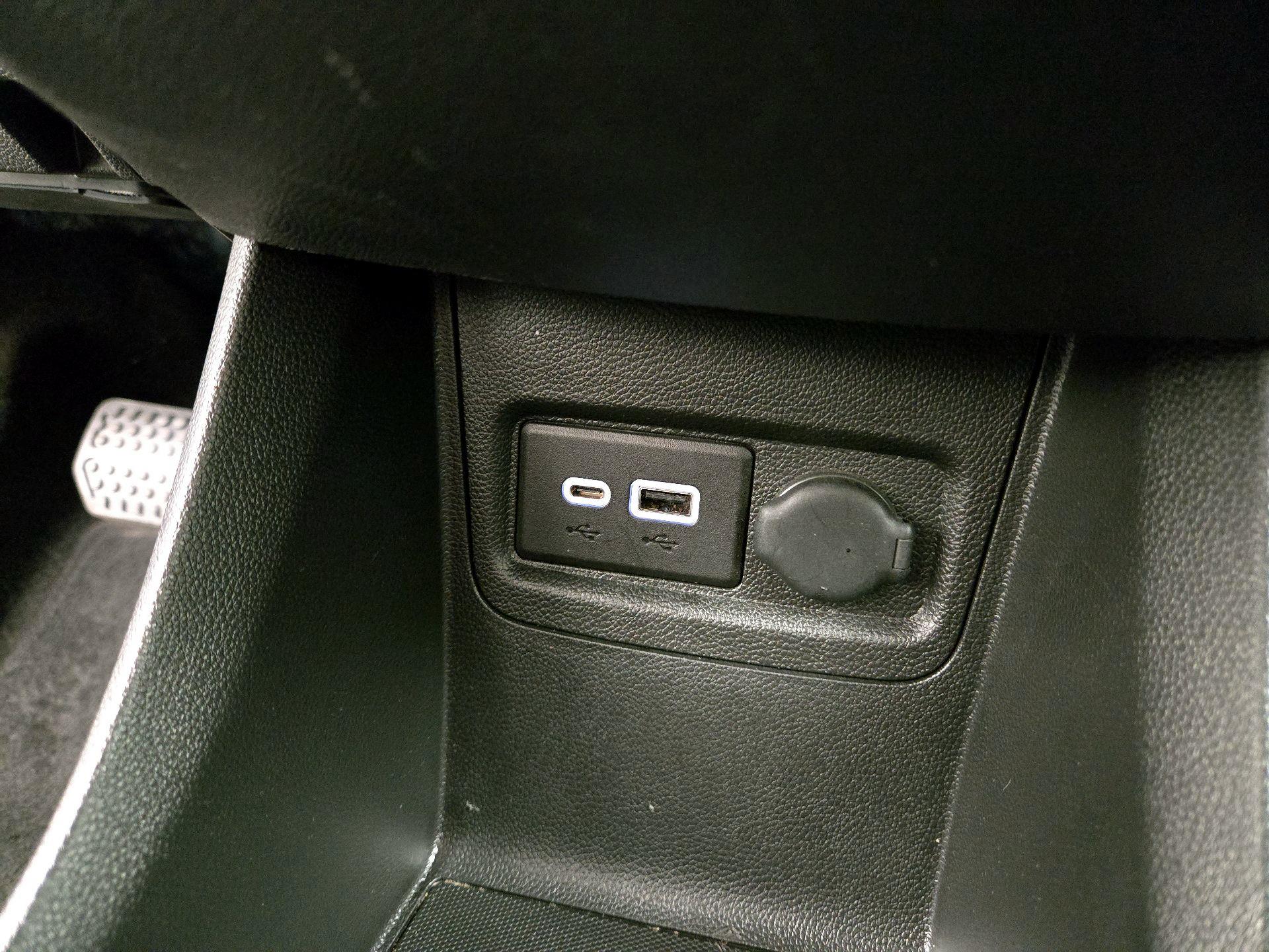 Thumbnail: 2021 Chevrolet Spark - 18
