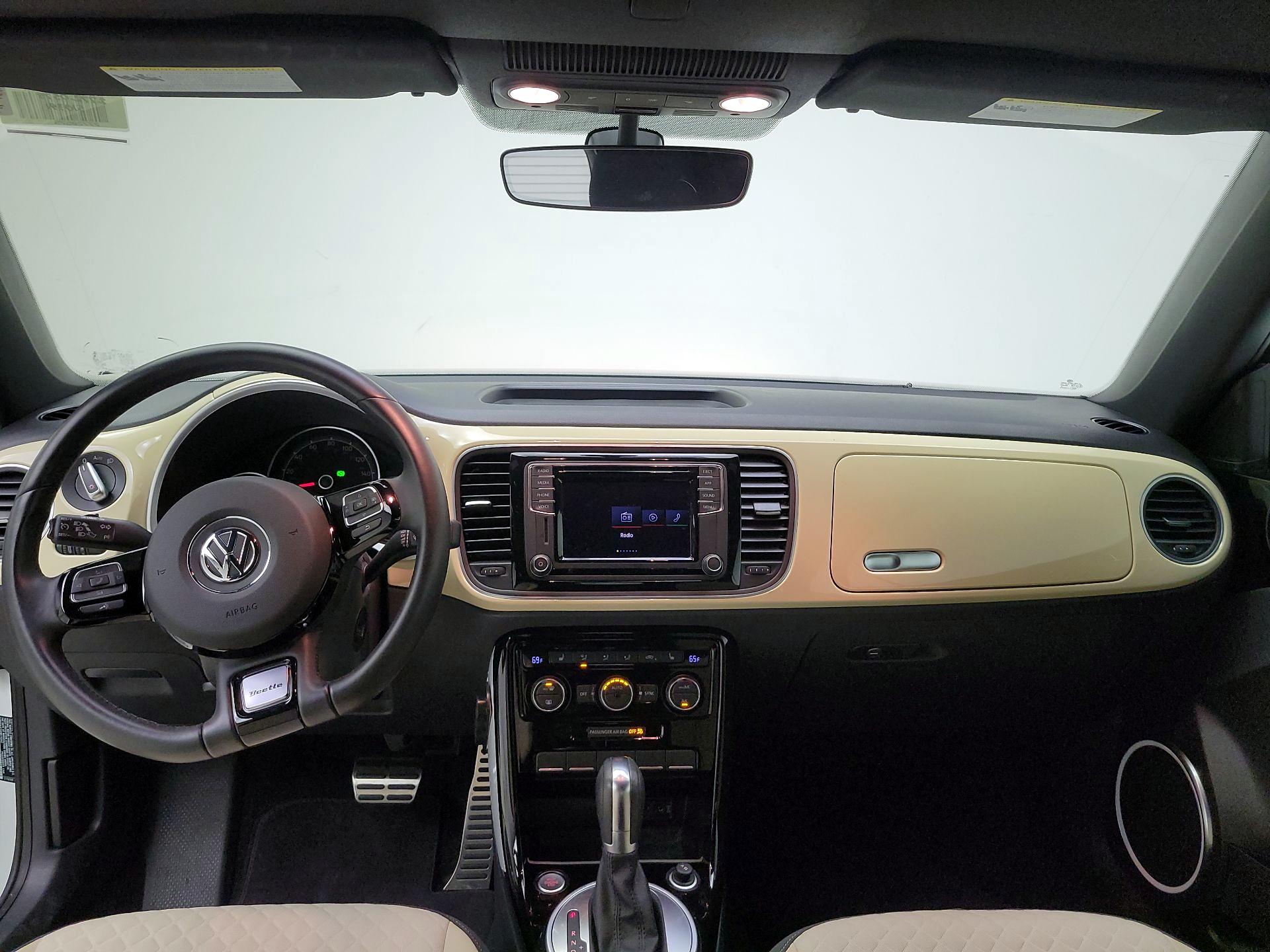 Thumbnail: 2019 Volkswagen Beetle - 9