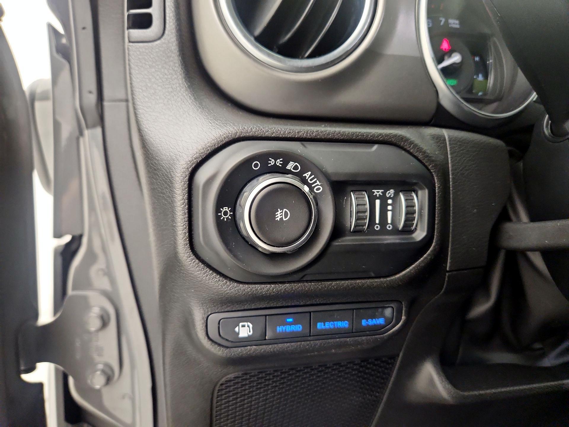 Thumbnail: 2022 Jeep Wrangler - 13