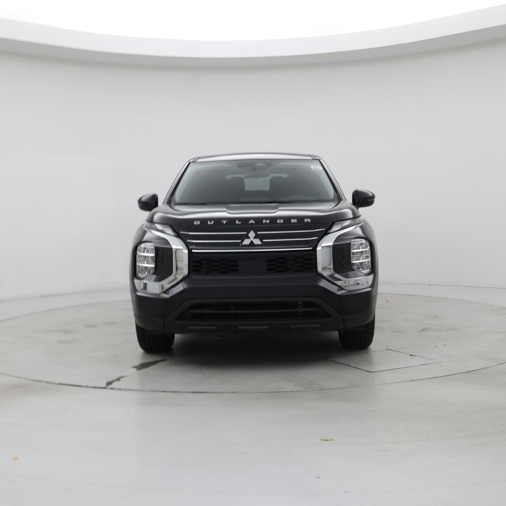 Thumbnail: 2023 Mitsubishi Outlander - 5