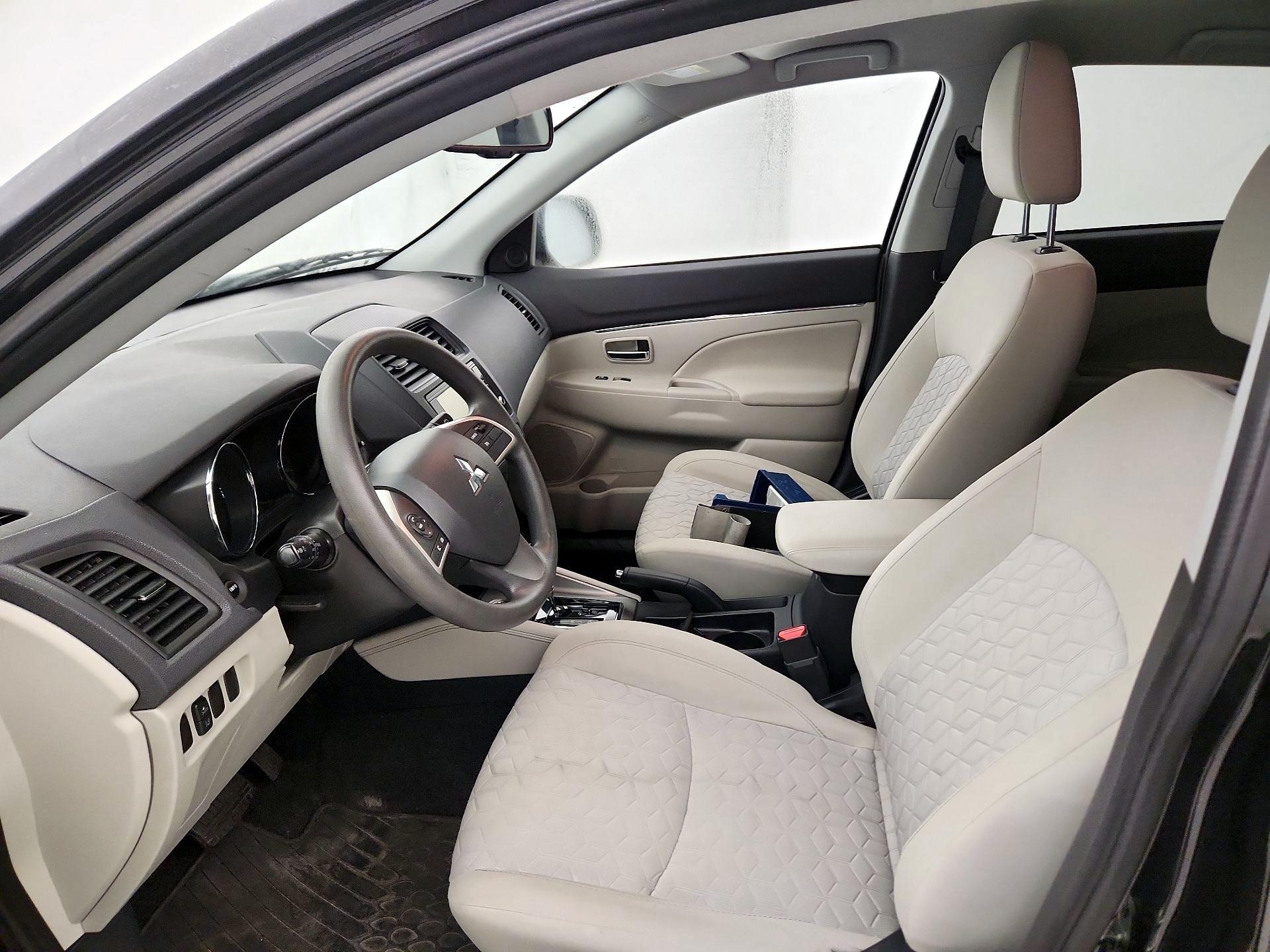 Thumbnail: 2021 Mitsubishi Outlander Sport - 9