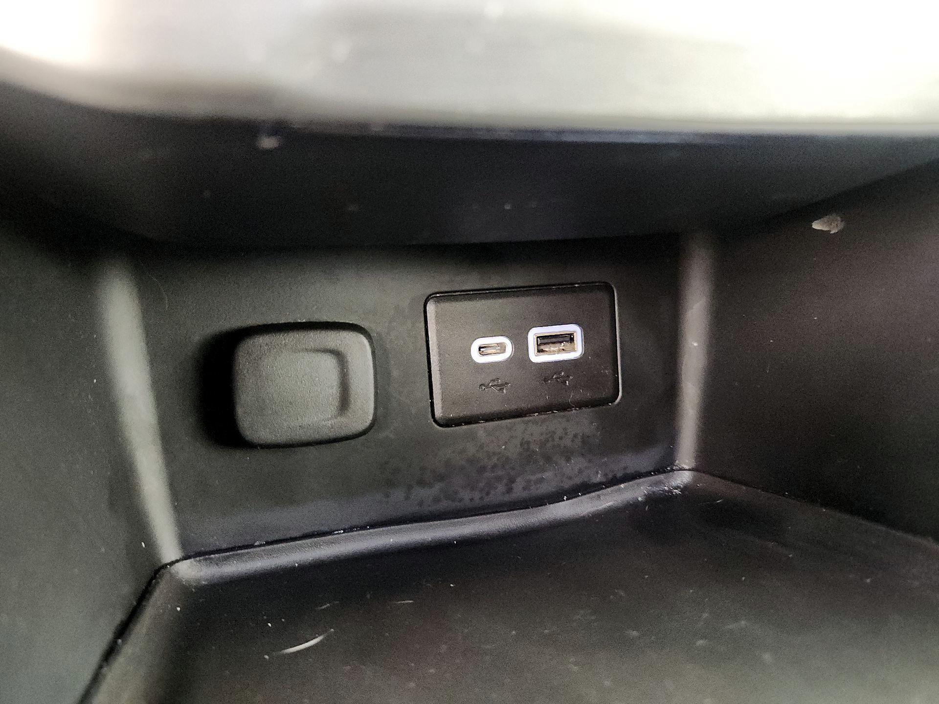 Thumbnail: 2021 GMC Acadia - 18