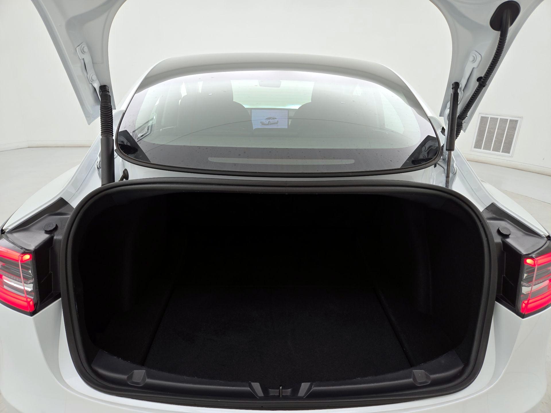 Thumbnail: 2023 Tesla Model 3 - 20
