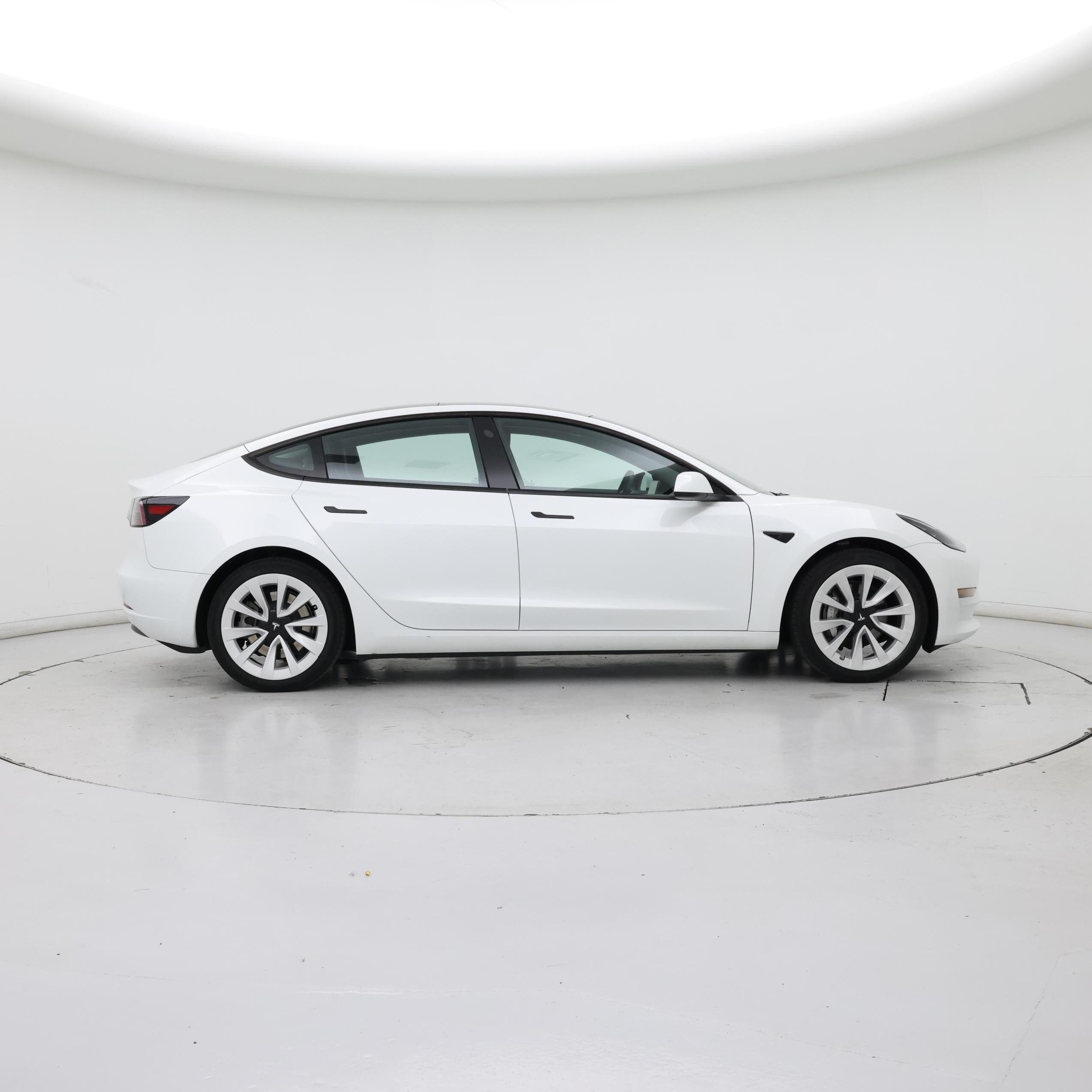 Thumbnail: 2023 Tesla Model 3 - 7