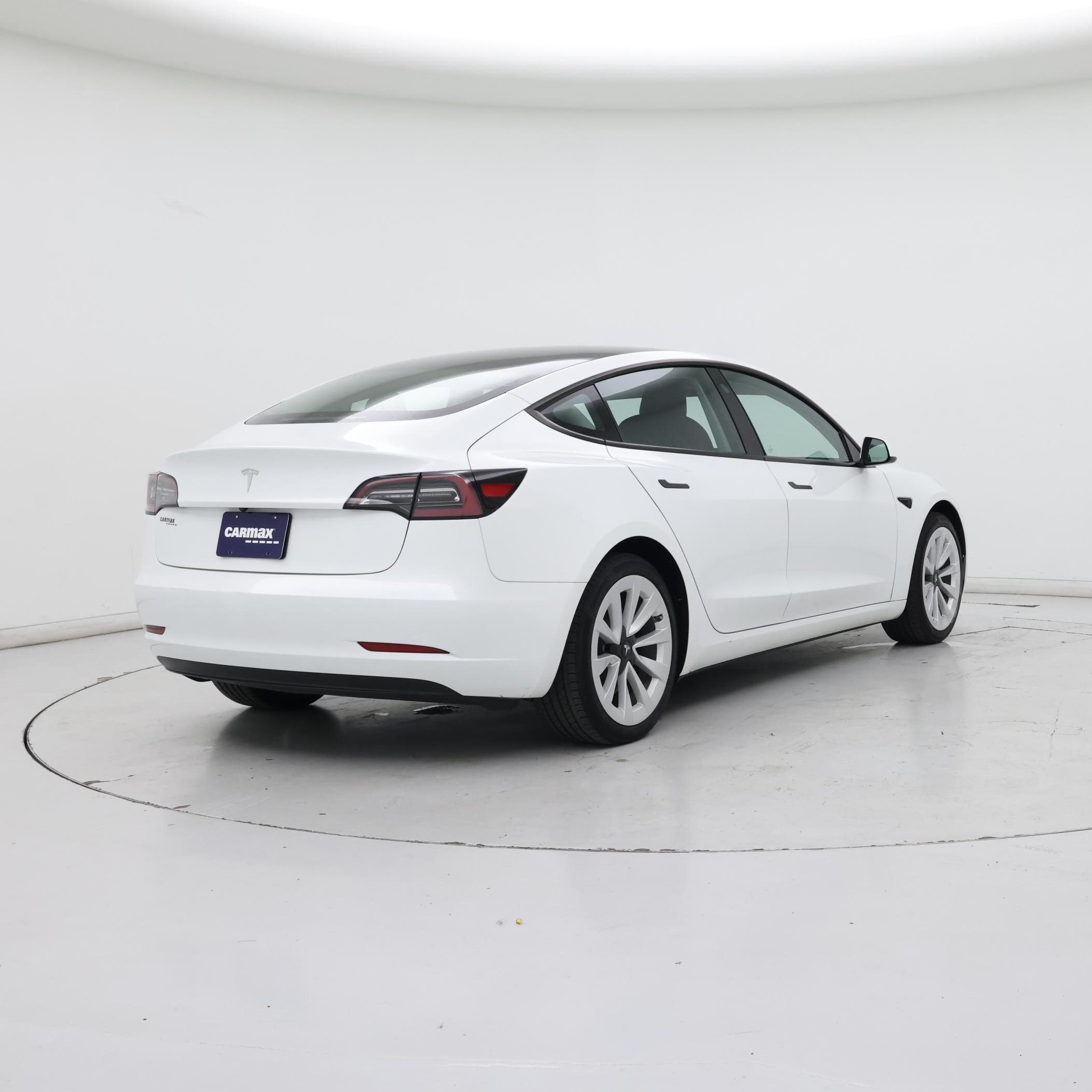 Thumbnail: 2023 Tesla Model 3 - 8