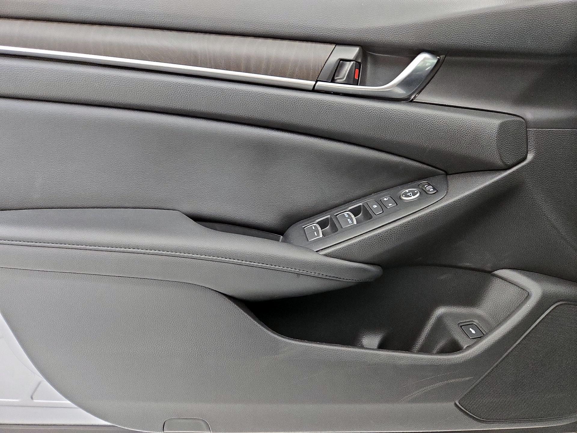 Thumbnail: 2020 Honda Accord - 12