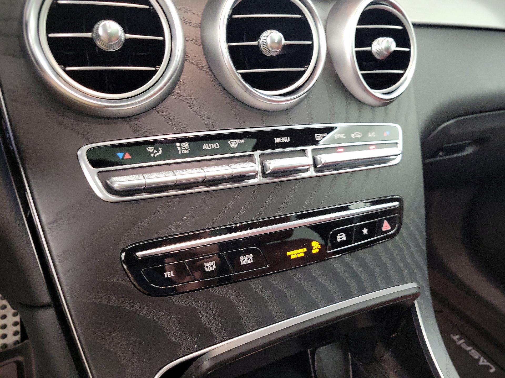 Thumbnail: 2022 Mercedes-Benz GLC - 17