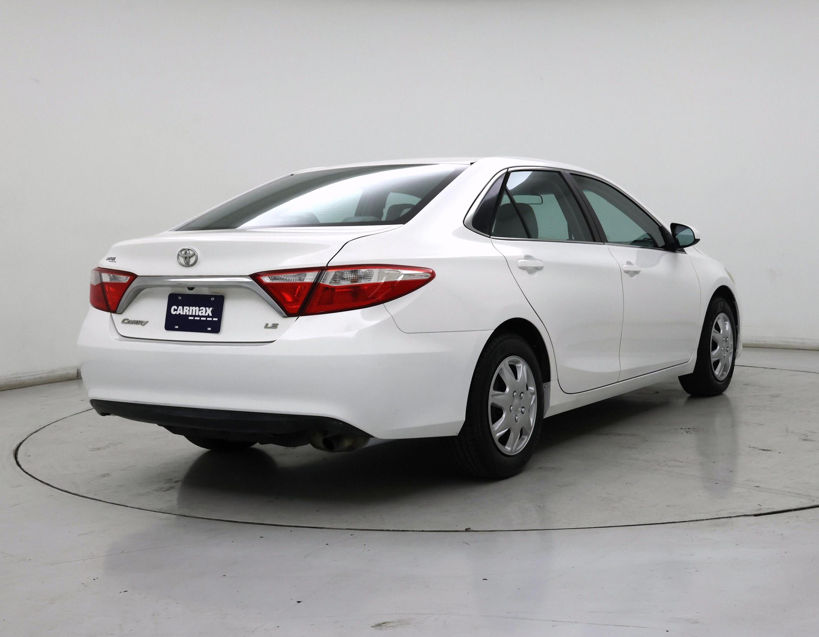 Thumbnail: 2016 Toyota Camry - 8