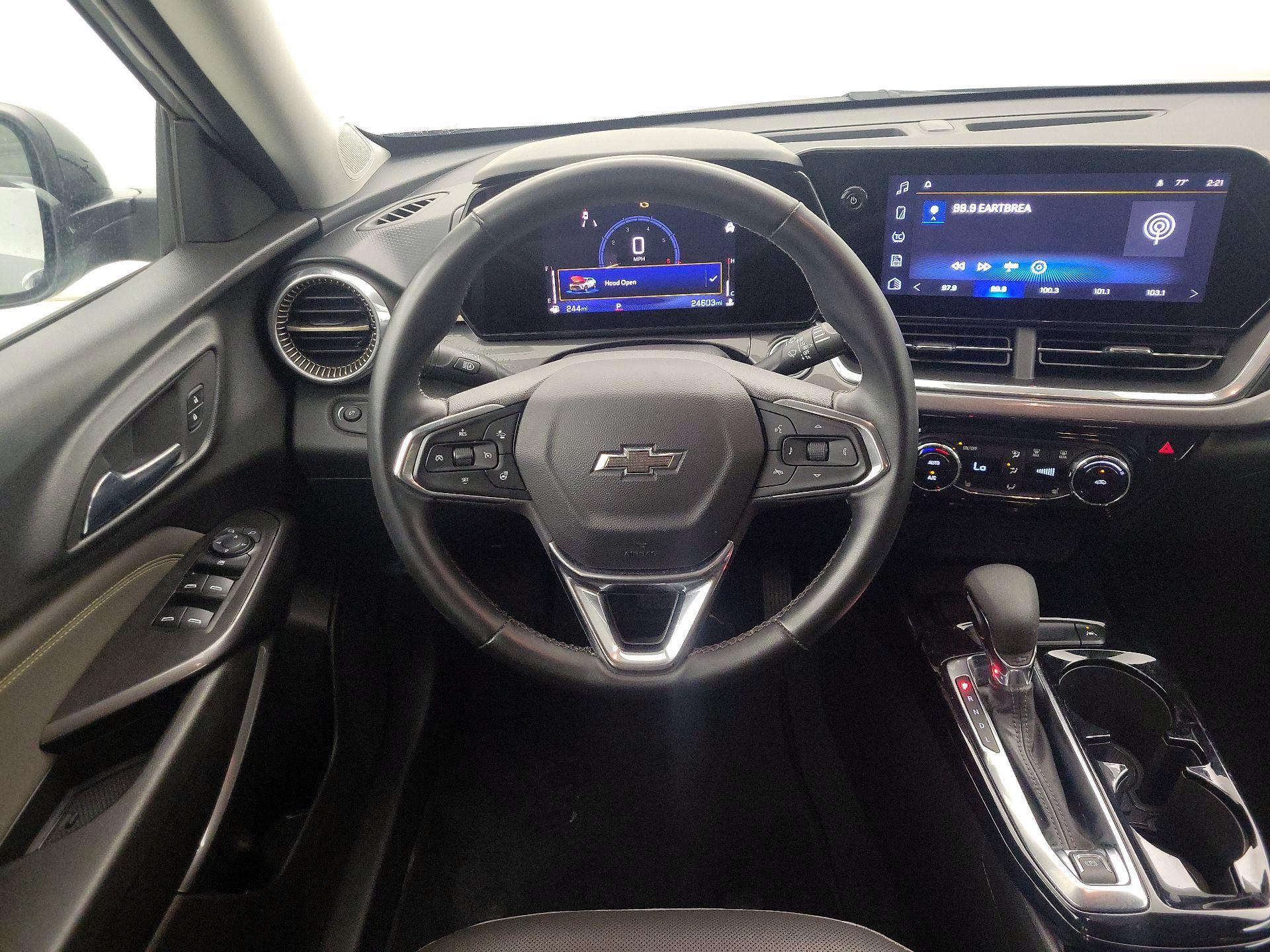 Thumbnail: 2024 Chevrolet Trax - 10