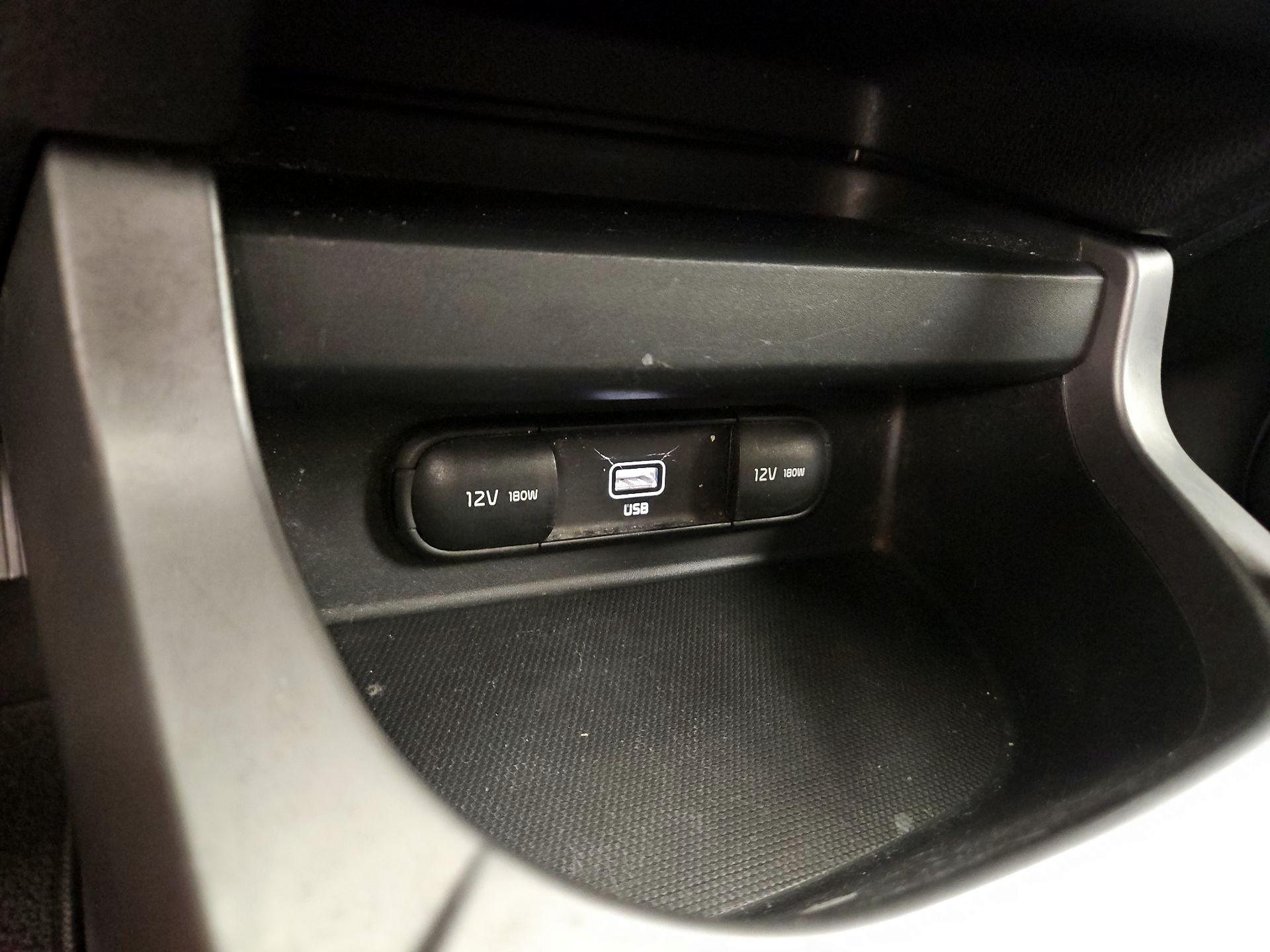 Thumbnail: 2023 Kia Seltos - 18