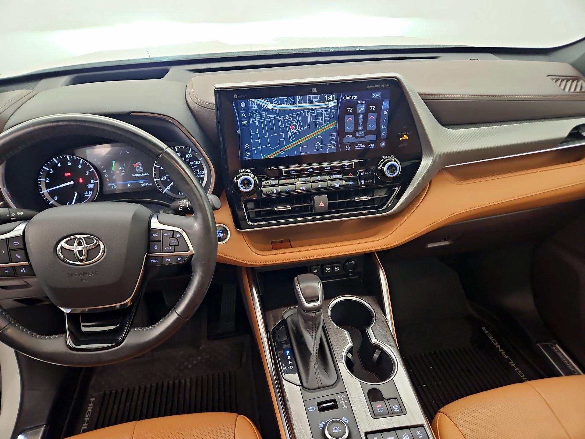 Thumbnail: 2020 Toyota Highlander - 9