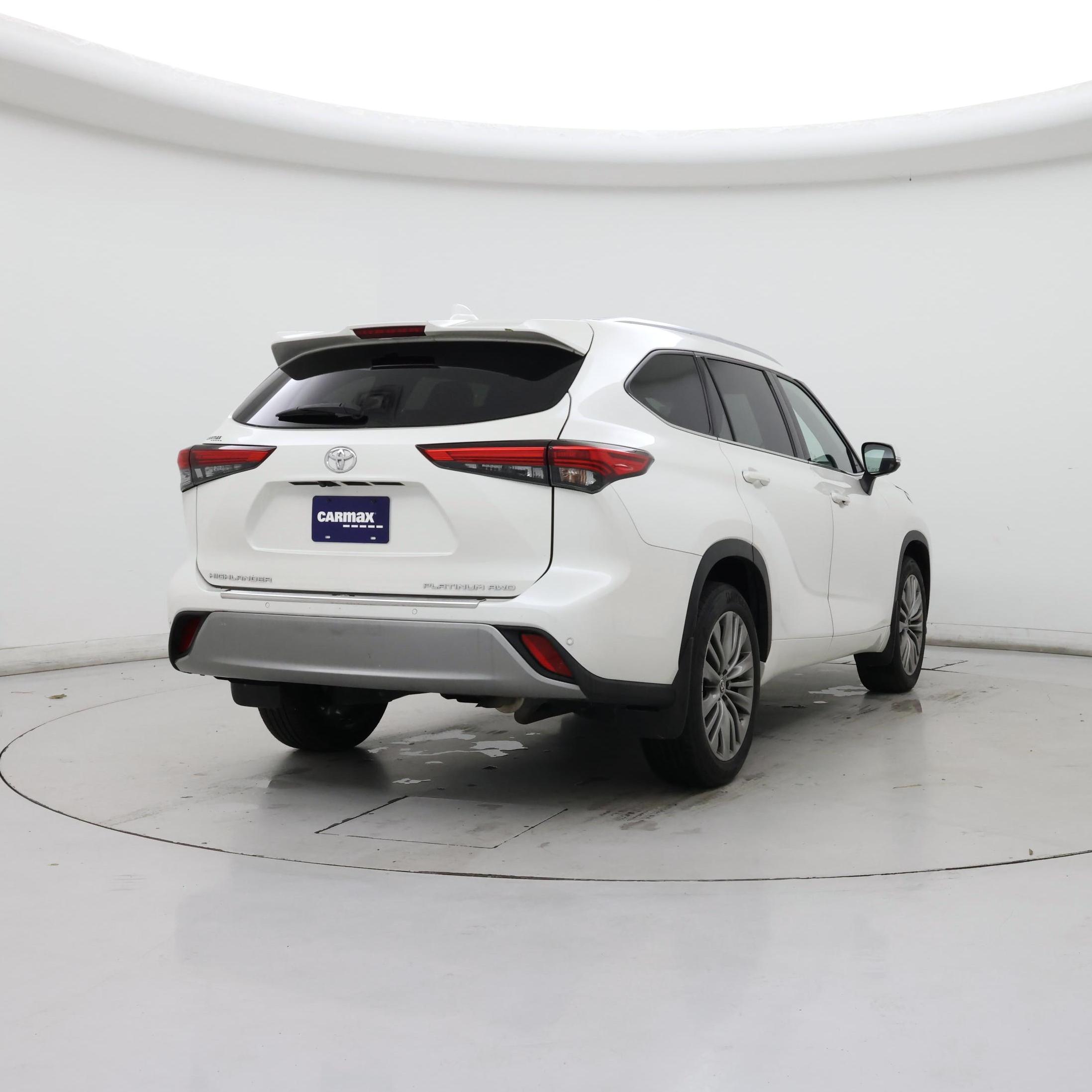Thumbnail: 2020 Toyota Highlander - 8