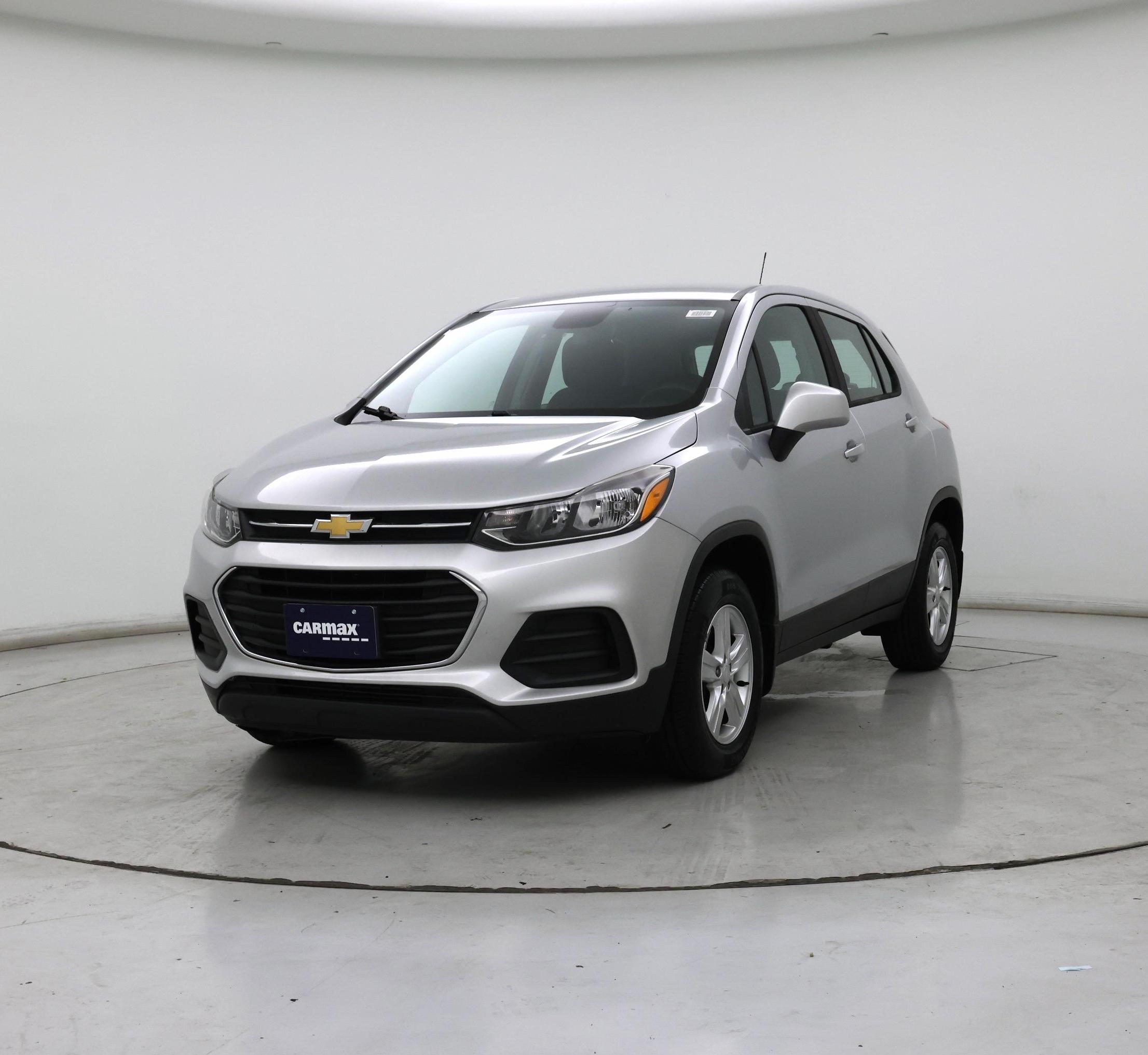 Thumbnail: 2017 Chevrolet Trax - 4
