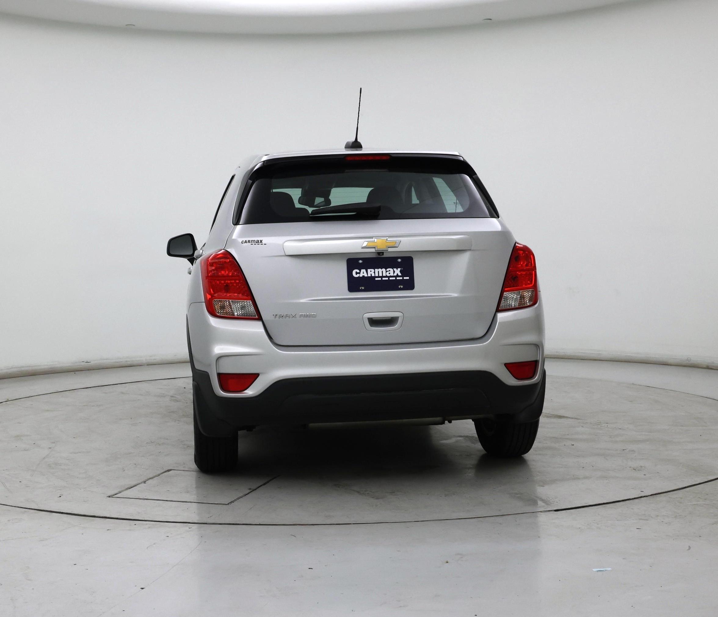 Thumbnail: 2017 Chevrolet Trax - 6