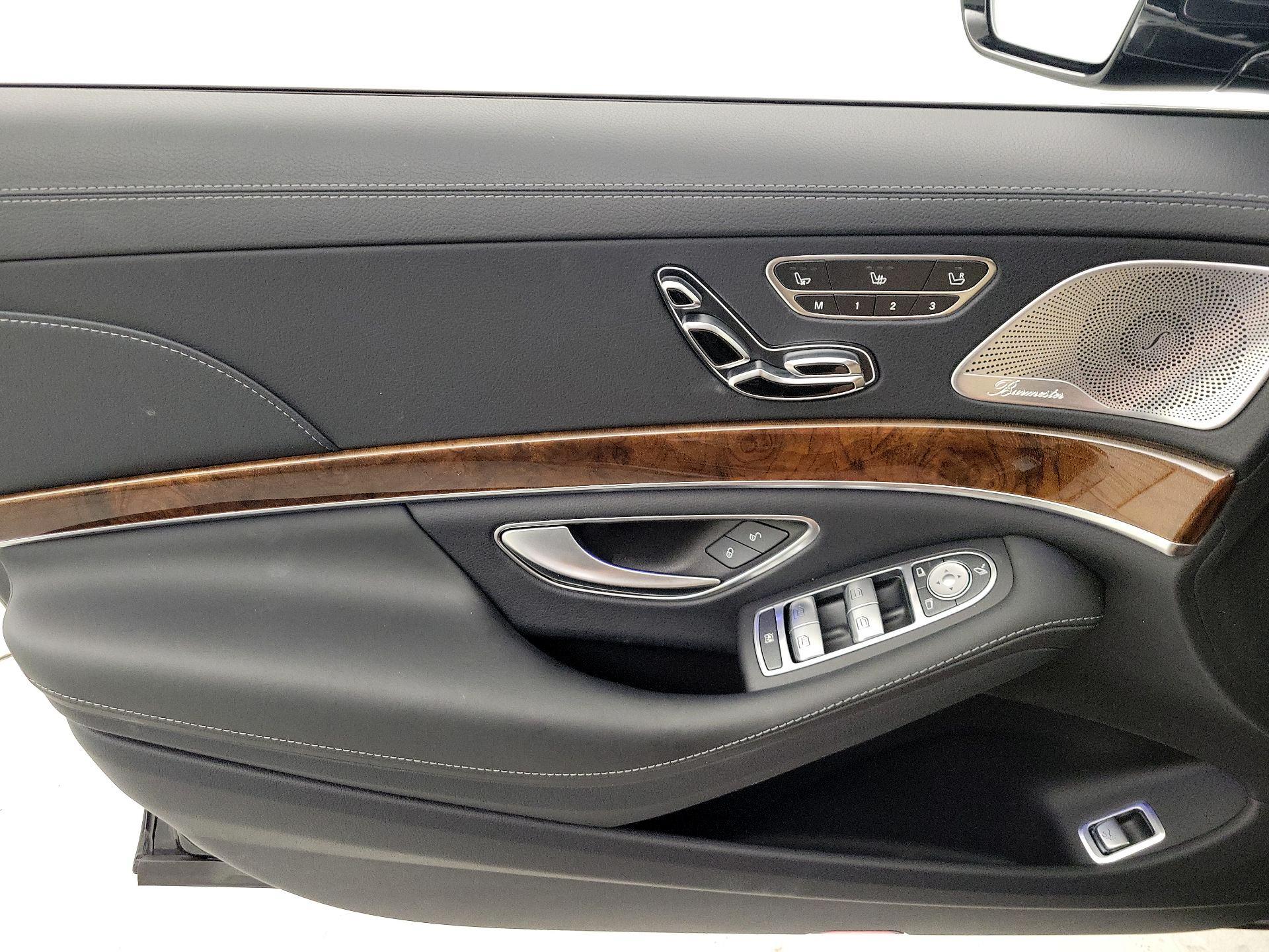Thumbnail: 2016 Mercedes-Benz S-Class - 12