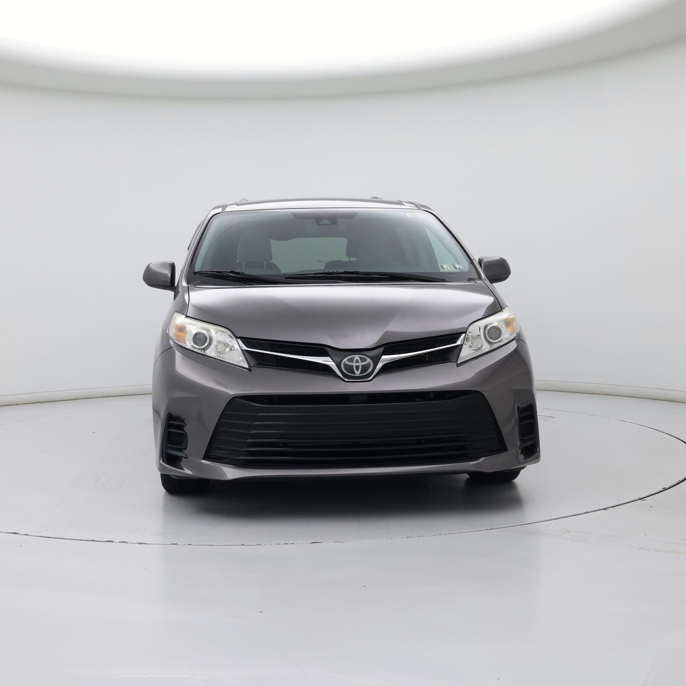 Thumbnail: 2019 Toyota Sienna - 5