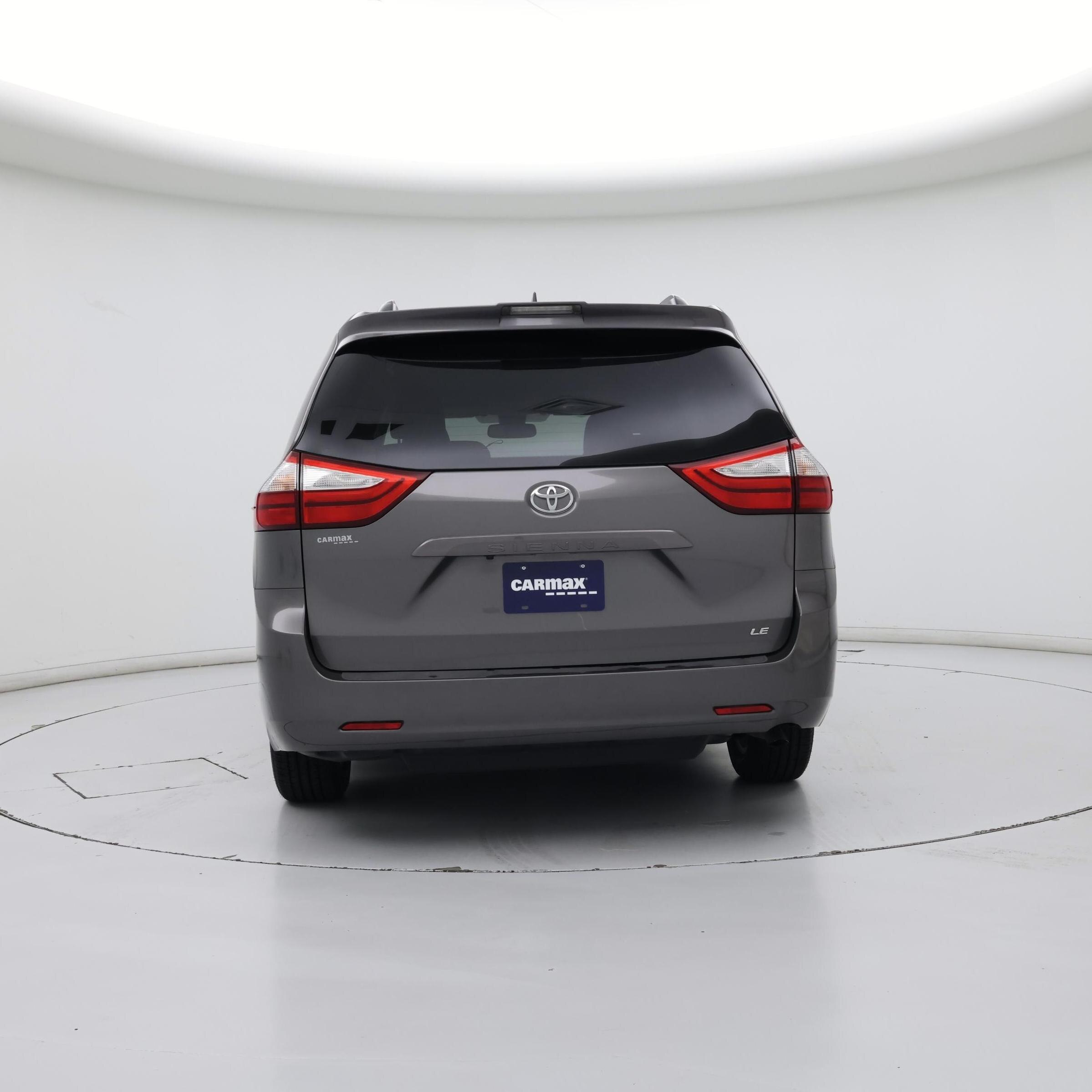 Thumbnail: 2019 Toyota Sienna - 6