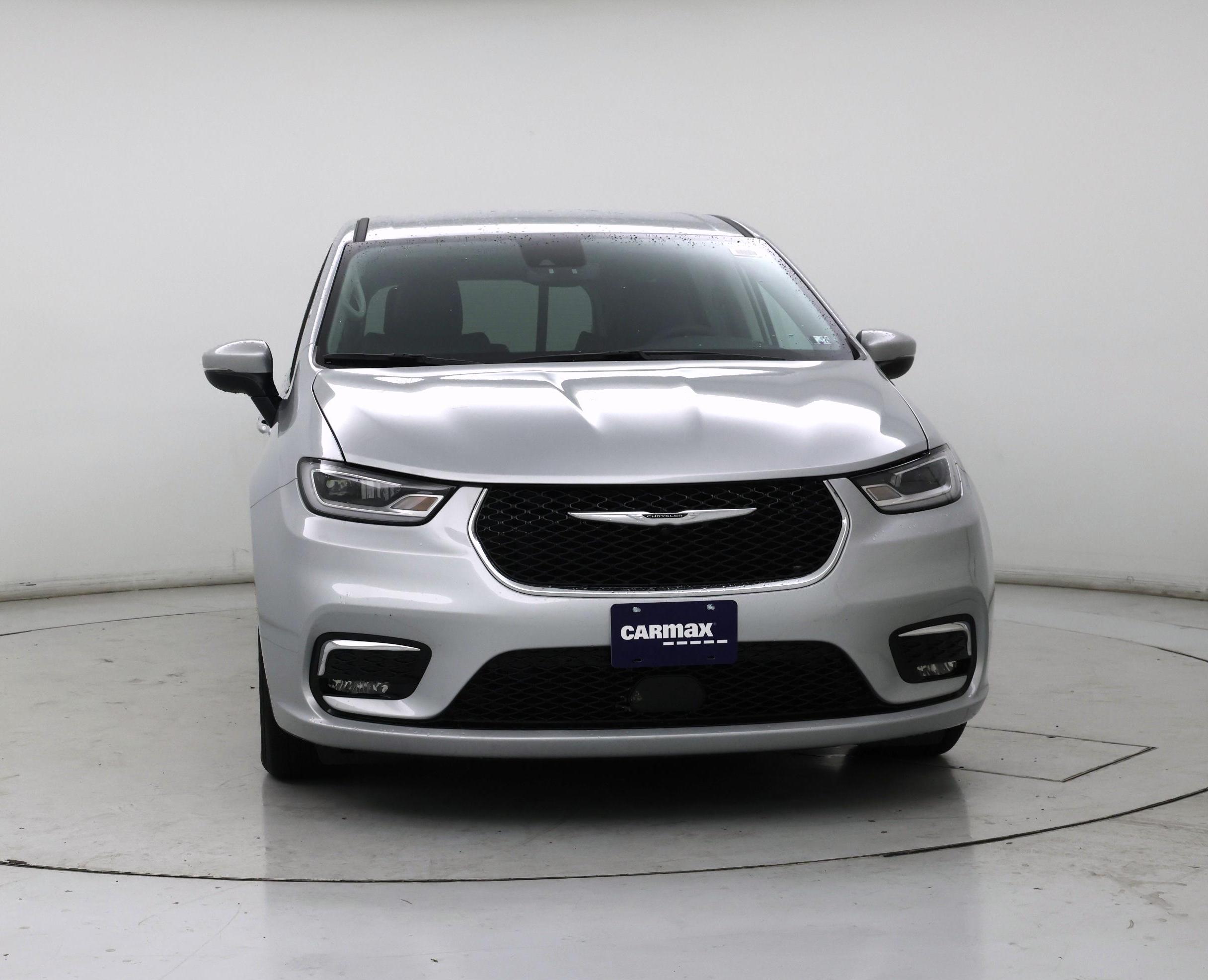 Thumbnail: 2023 Chrysler Pacifica - 5